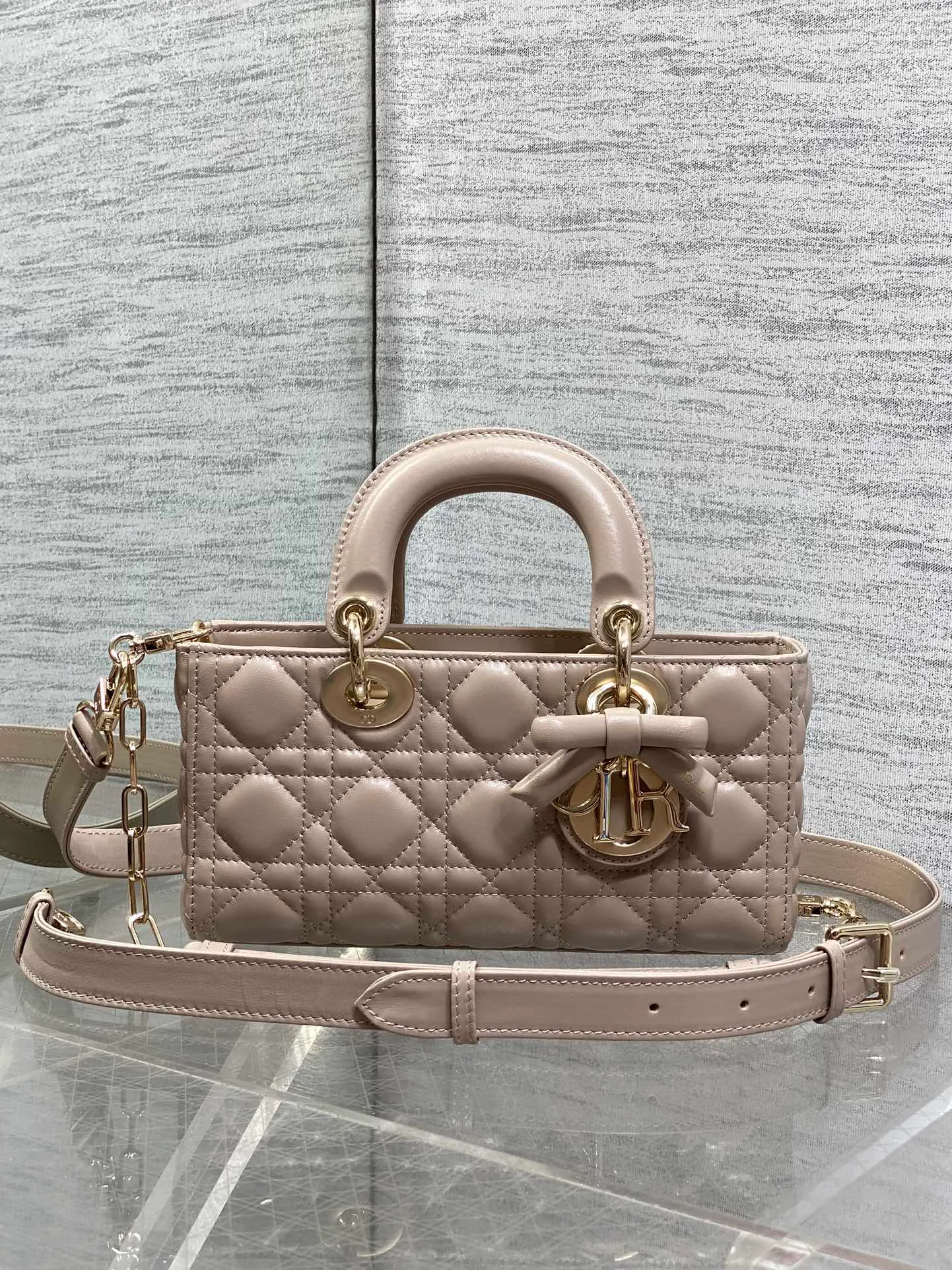 Women's Classic Handbags CHRISTIAN DIOR 18392908