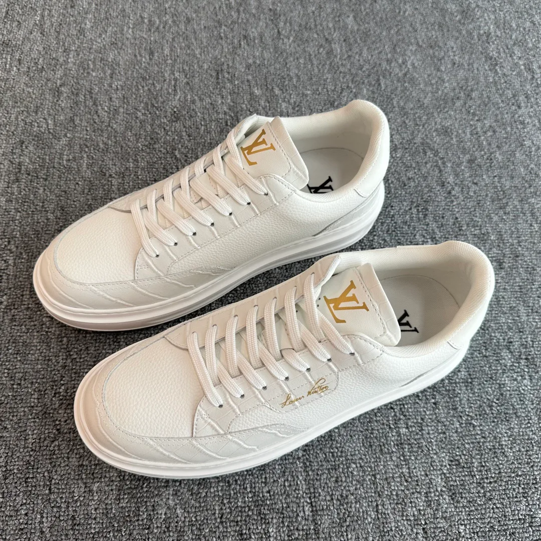 Men's Sneakers LOUIS VUITTON 18394324