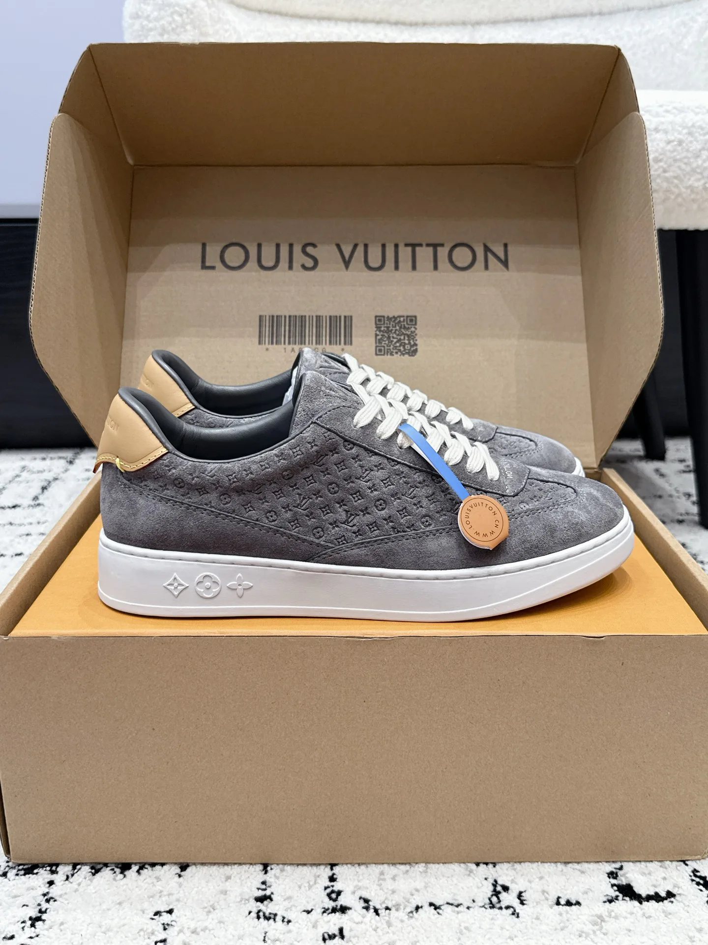 Men's Sneakers LOUIS VUITTON 17522821