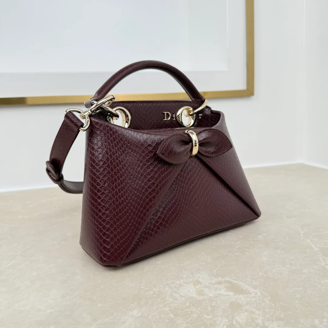 Классические Сумки Женские Christian Dior 18573913
