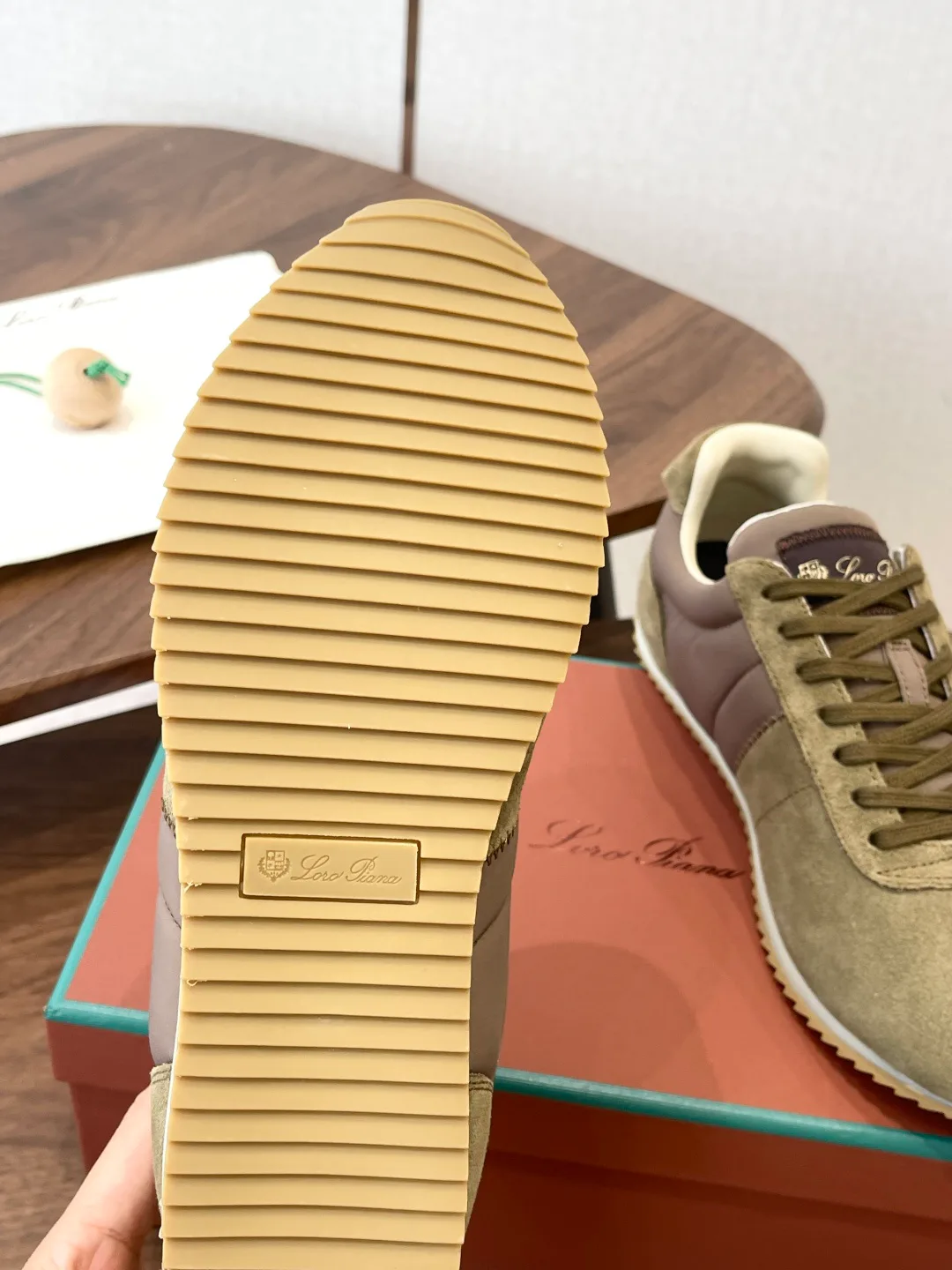 Women's Sneakers LORO PIANA 17364673