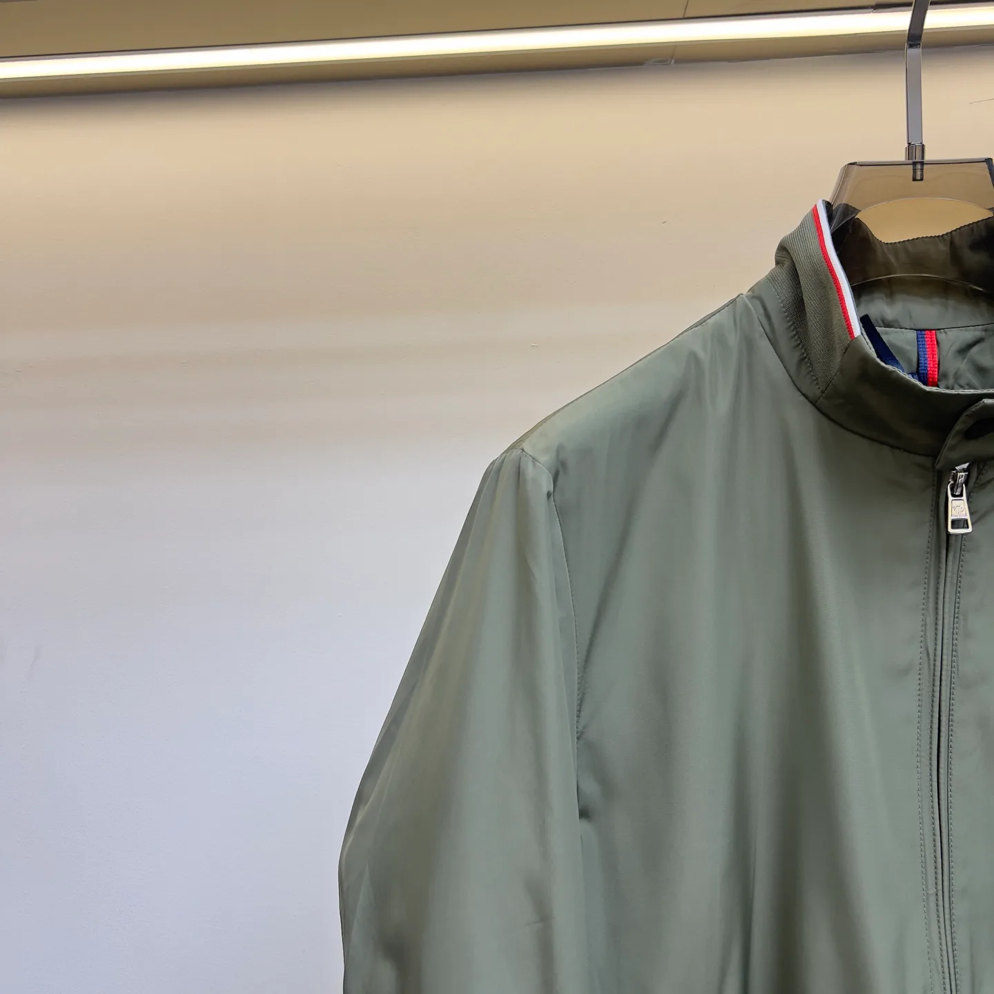 Women's Jackets And Down Jackets MONCLER 17340707