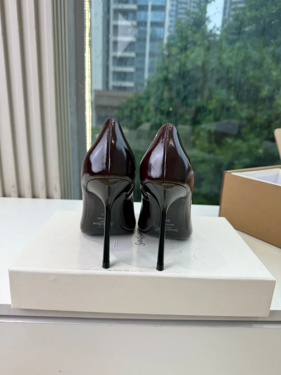 Women's Heels SAINT LAURENT 18104141