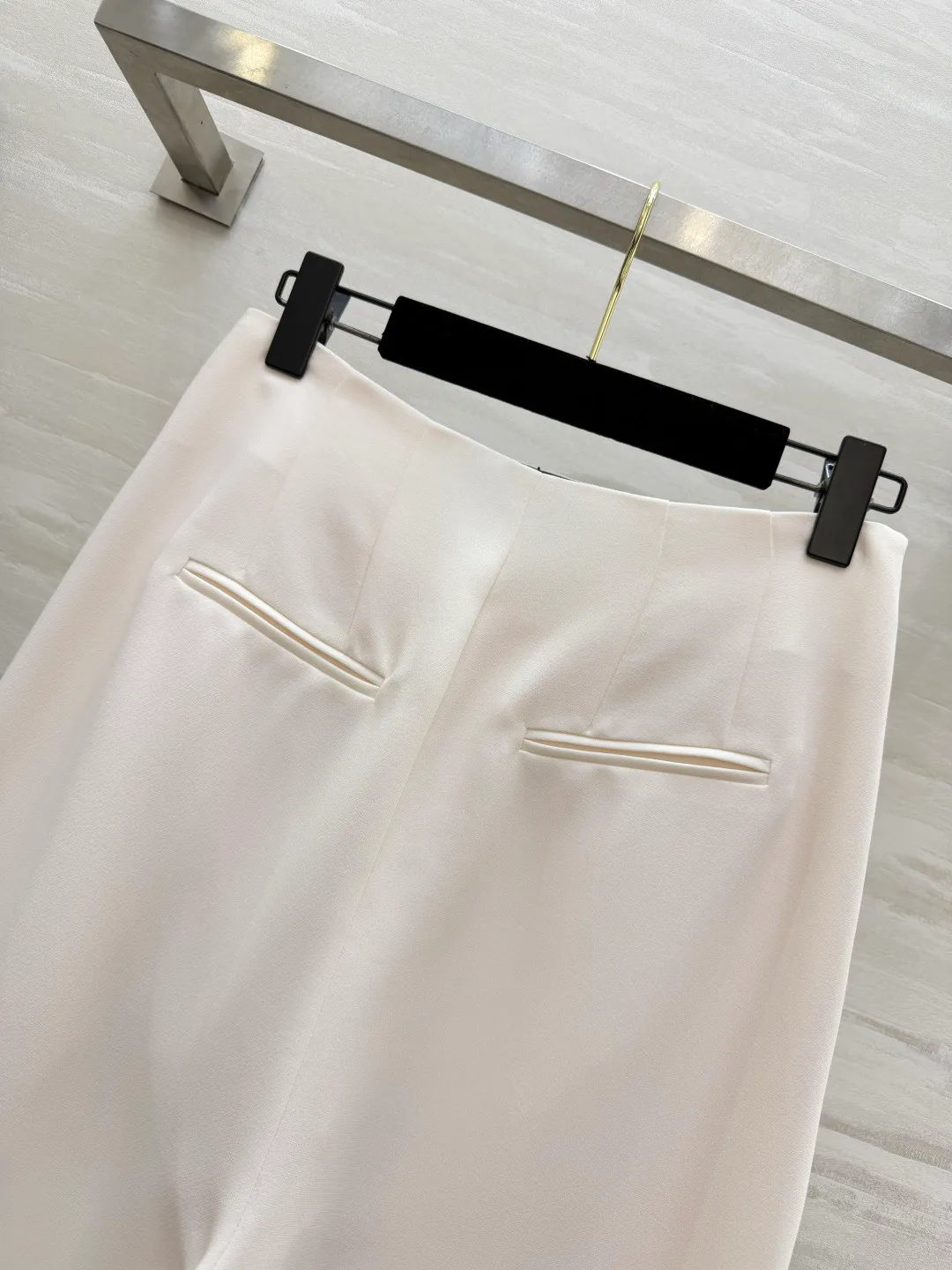 Women's Trousers SAINT LAURENT 17451522