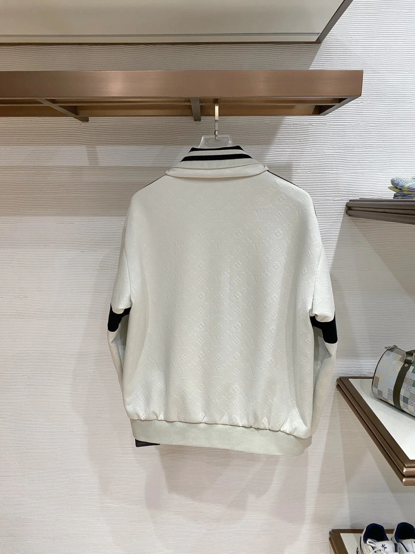 Men's Jackets And Down Jackets LOUIS VUITTON 18140219