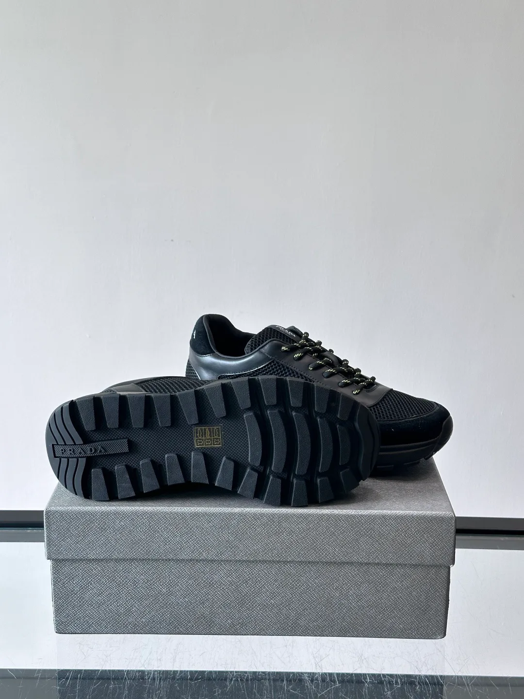 Men's Sneakers PRADA 17689296