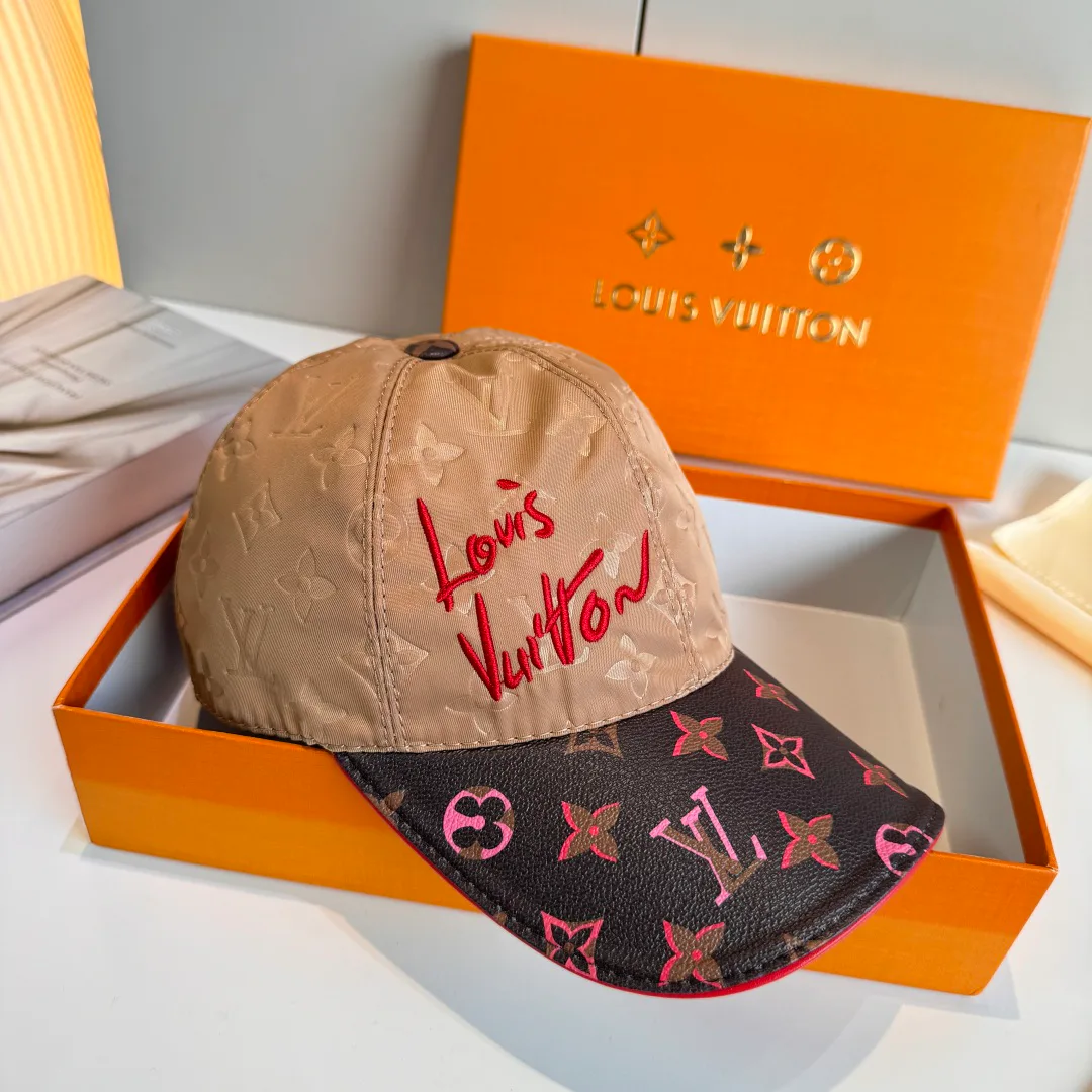 Hats LOUIS VUITTON 18105209