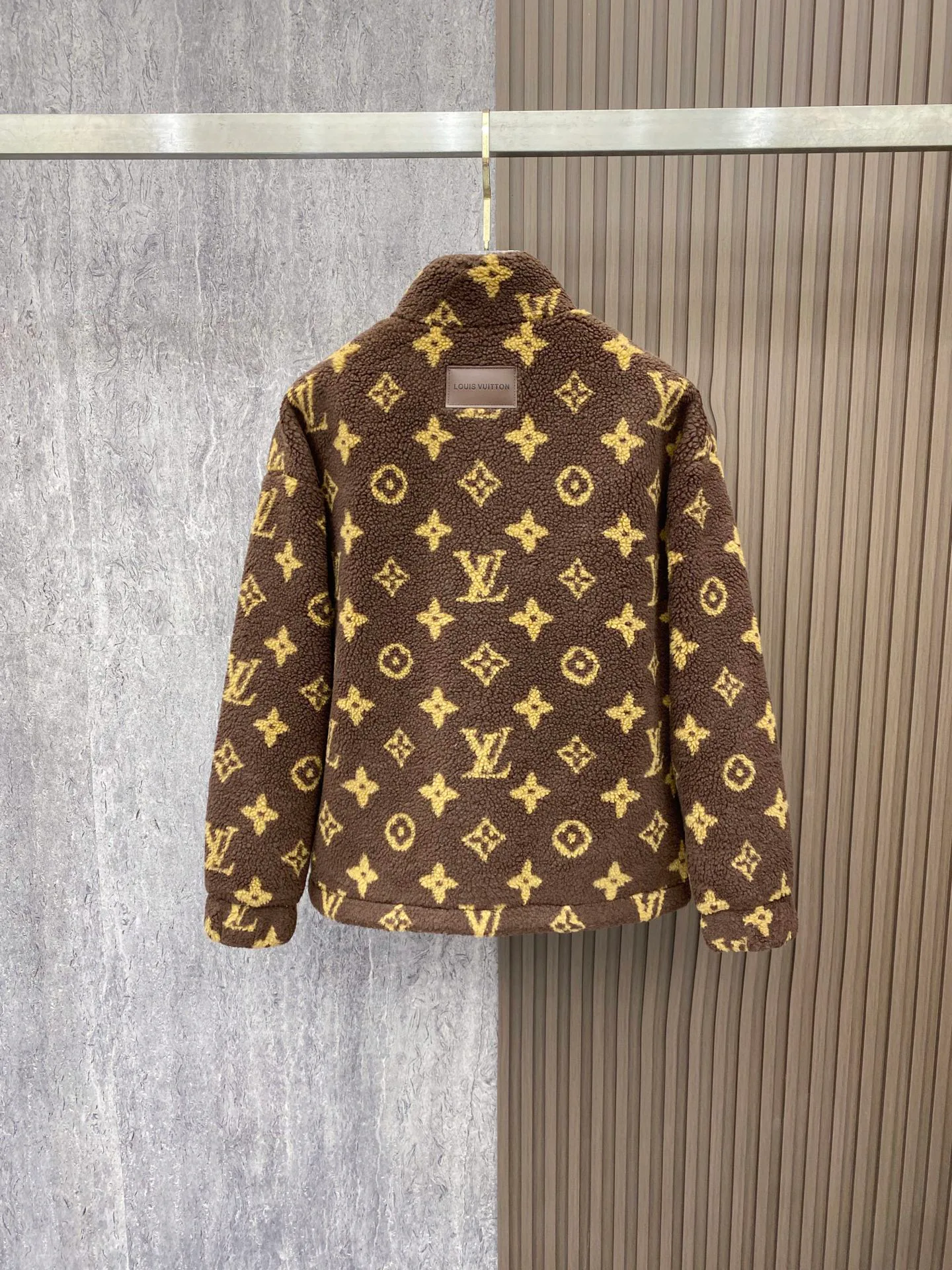 Men's Jackets And Down Jackets LOUIS VUITTON 17974399