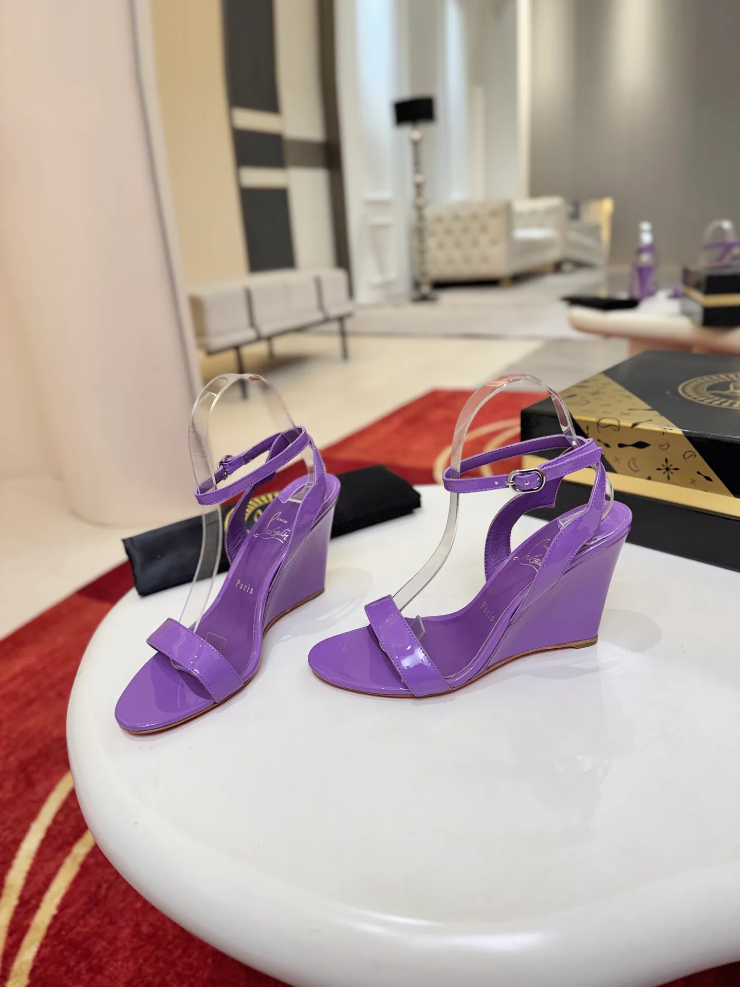 Women's Open-Toe Sandals CHRISTIAN LOUBOUTIN 18500927