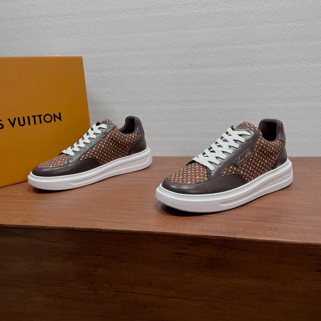 Men's Sneakers LOUIS VUITTON 18000609