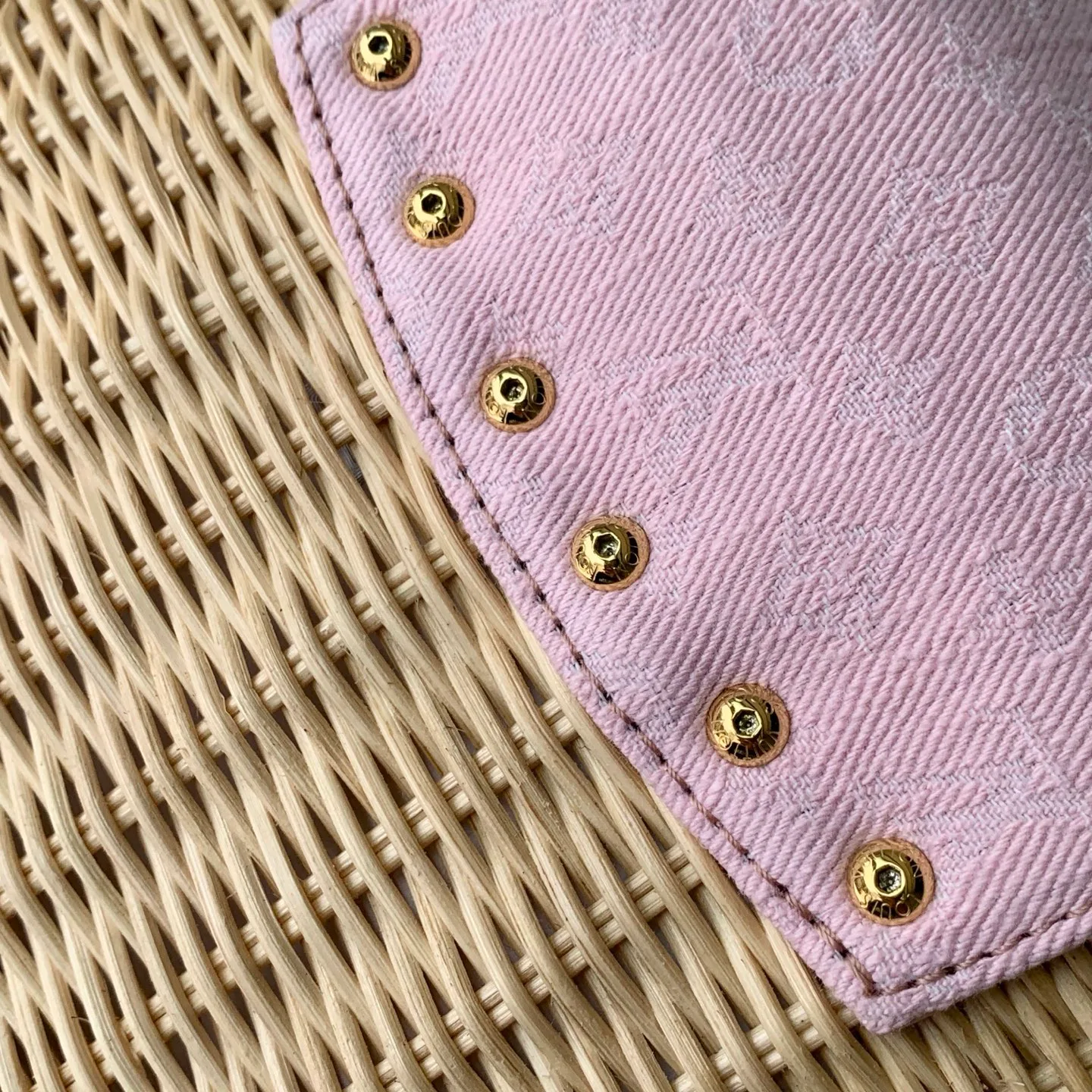 Women's Classic Handbags LOUIS VUITTON 18147579