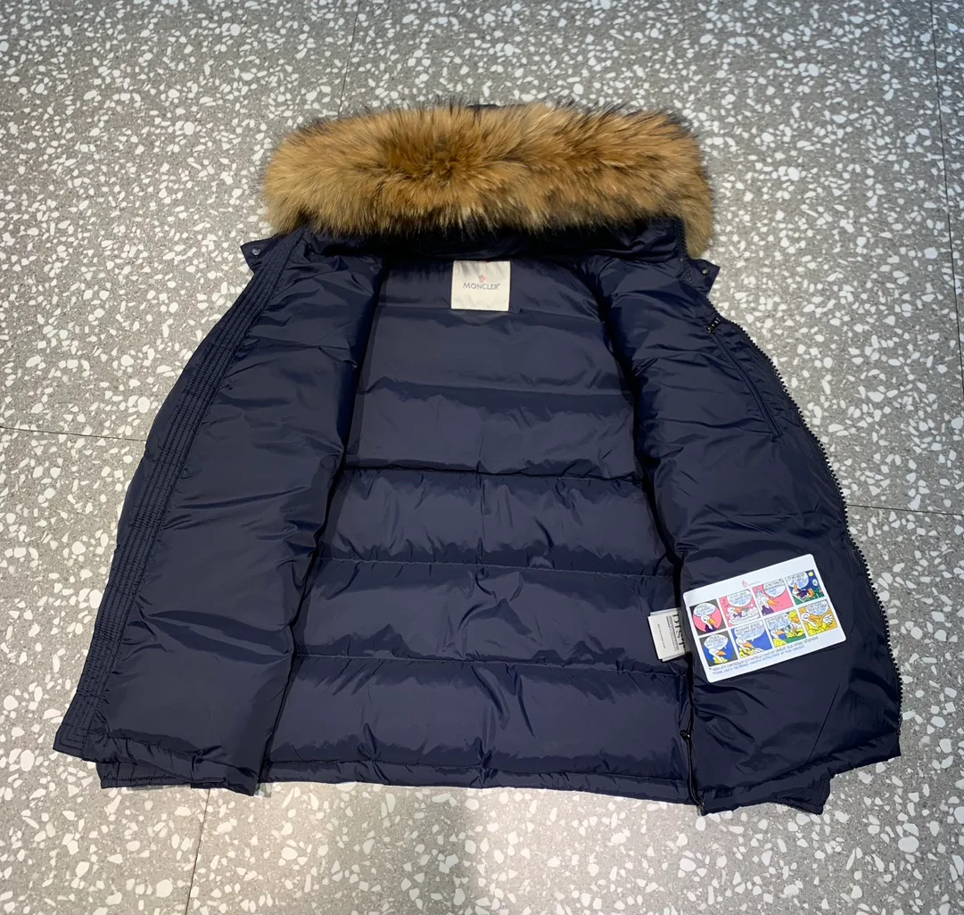Men's Jackets And Down Jackets MONCLER 18130000