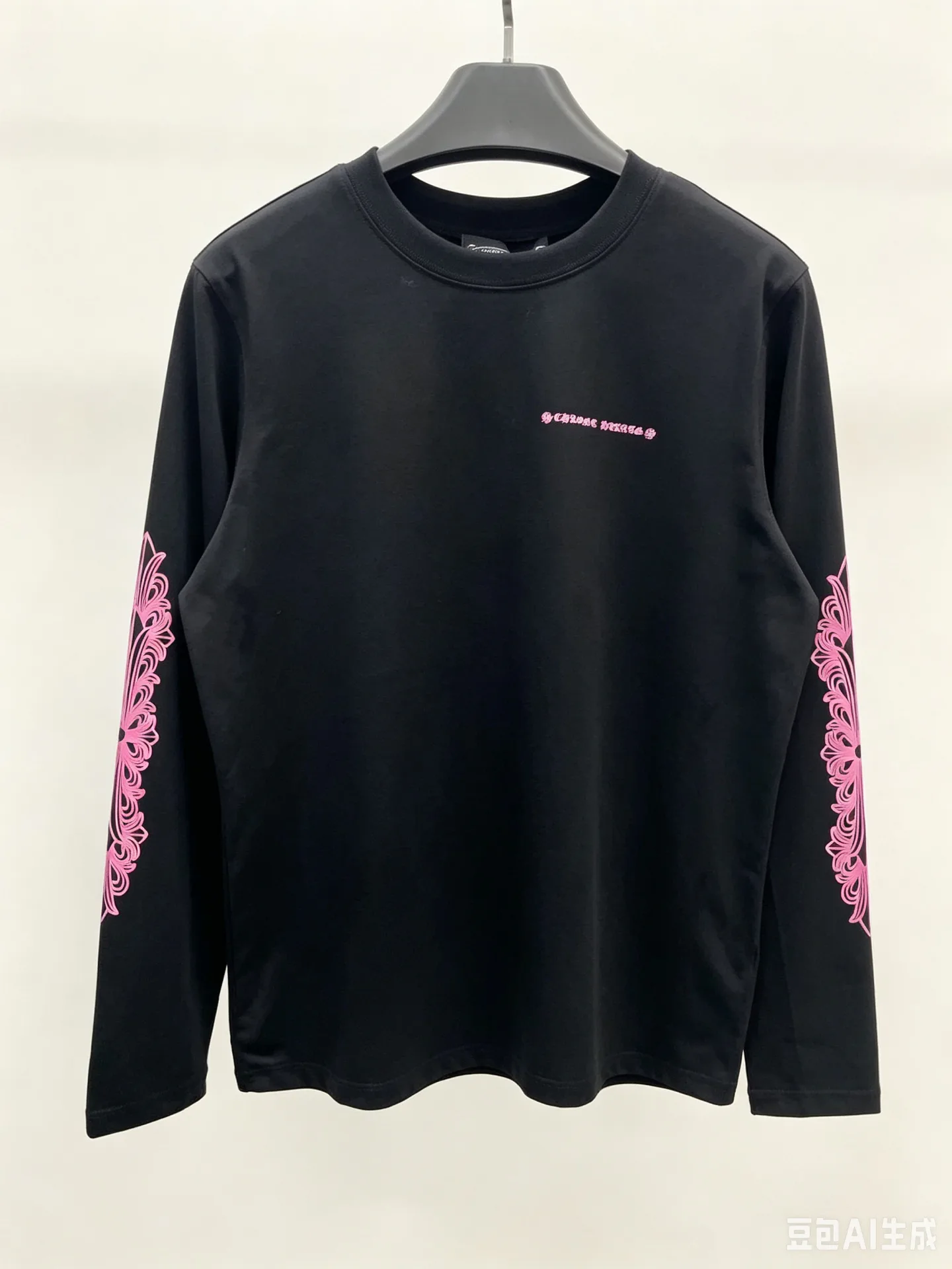 Women's T-Shirts CHROME HEARTS 17561583