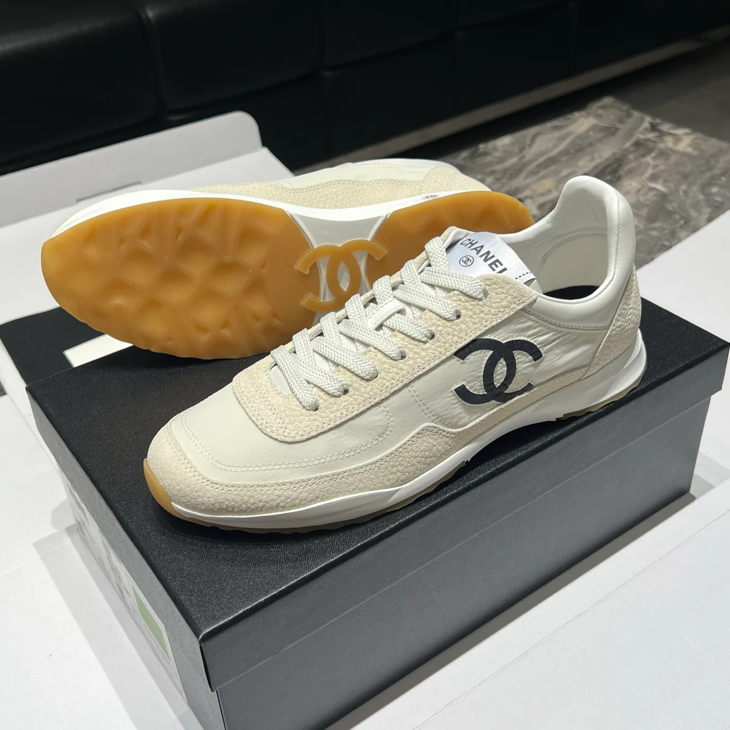 Women's Sneakers CHANEL 18121511