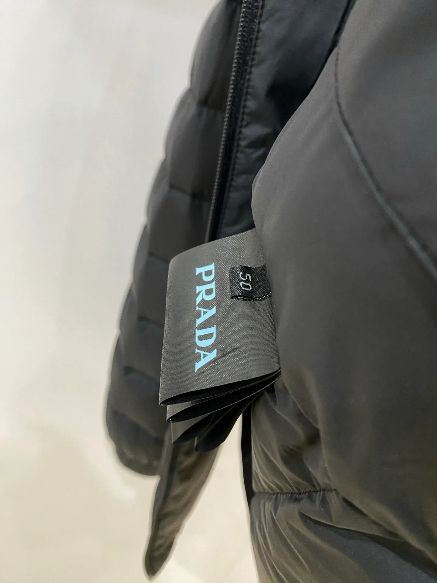 Куртки И Пуховики Мужские Prada 18596329