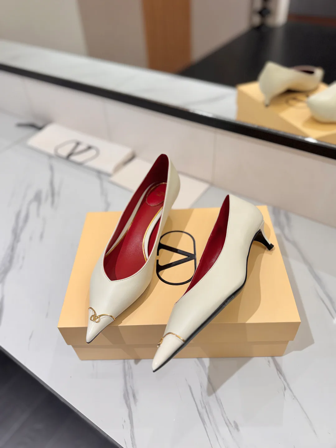 Women's Heels VALENTINO 18134915