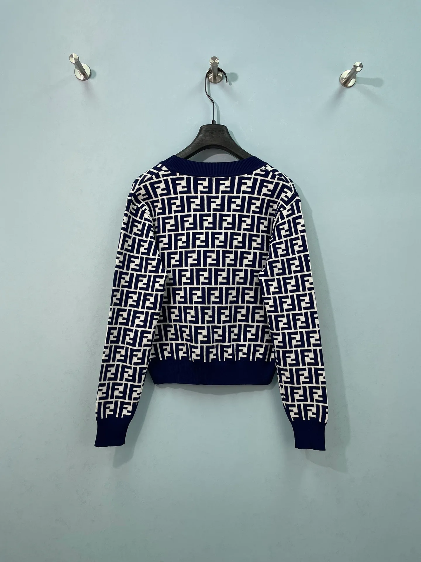 Women's Jumpers And Sweaters FENDI 18151190