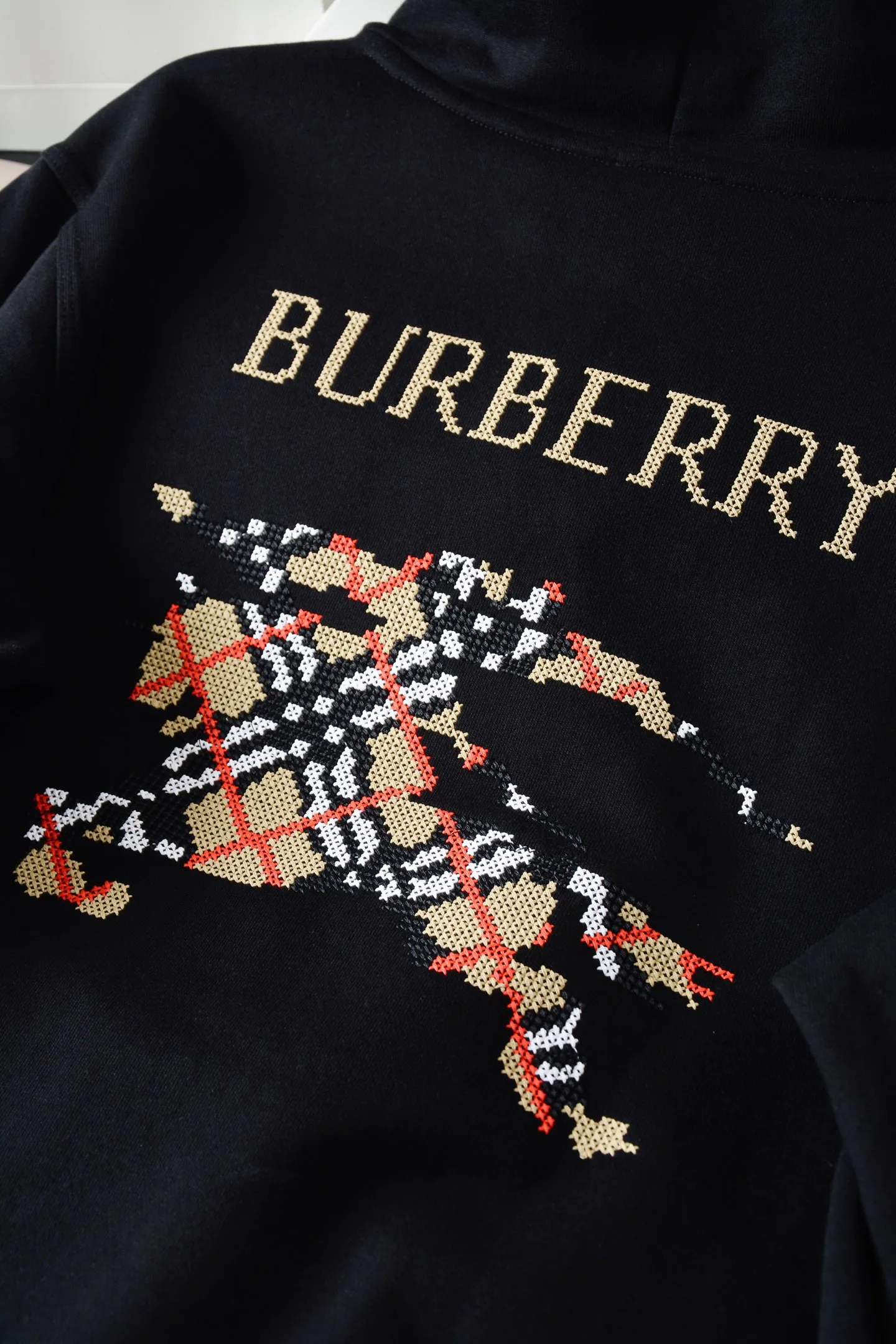 Women's Sweatshirts And Hoodies BURBERRY 18141409