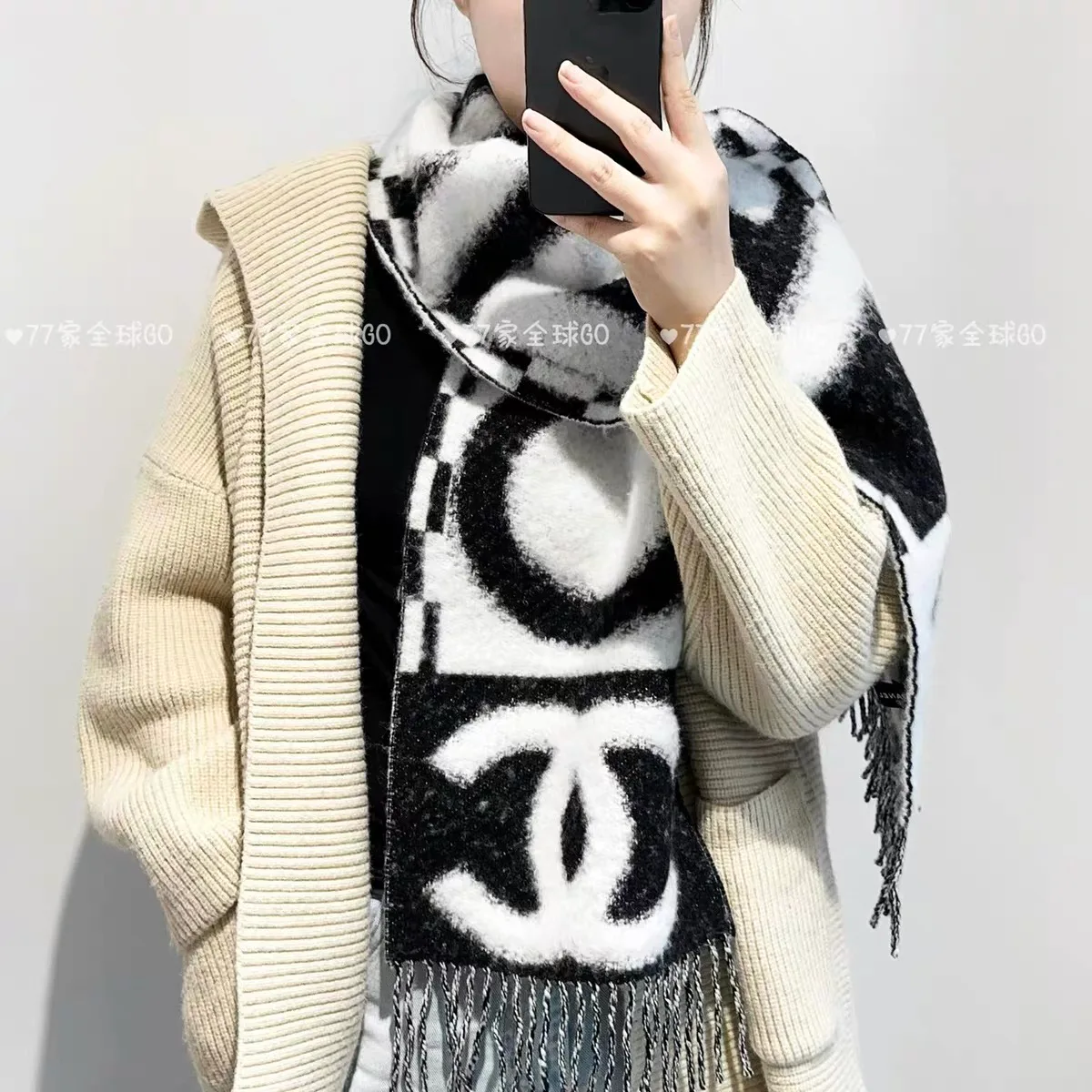 Scarves CHANEL 18322567
