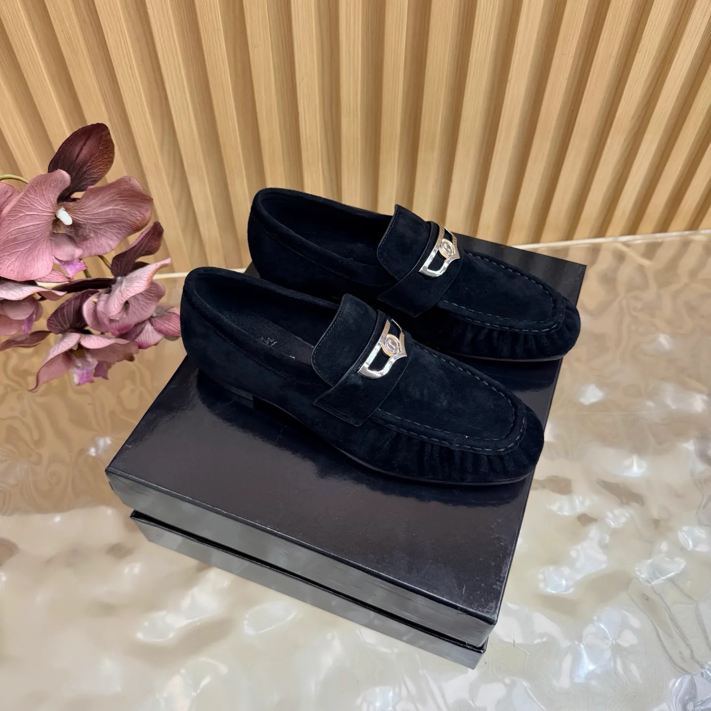 Women's Loafers And Moccasins CHRISTIAN LOUBOUTIN 18190104