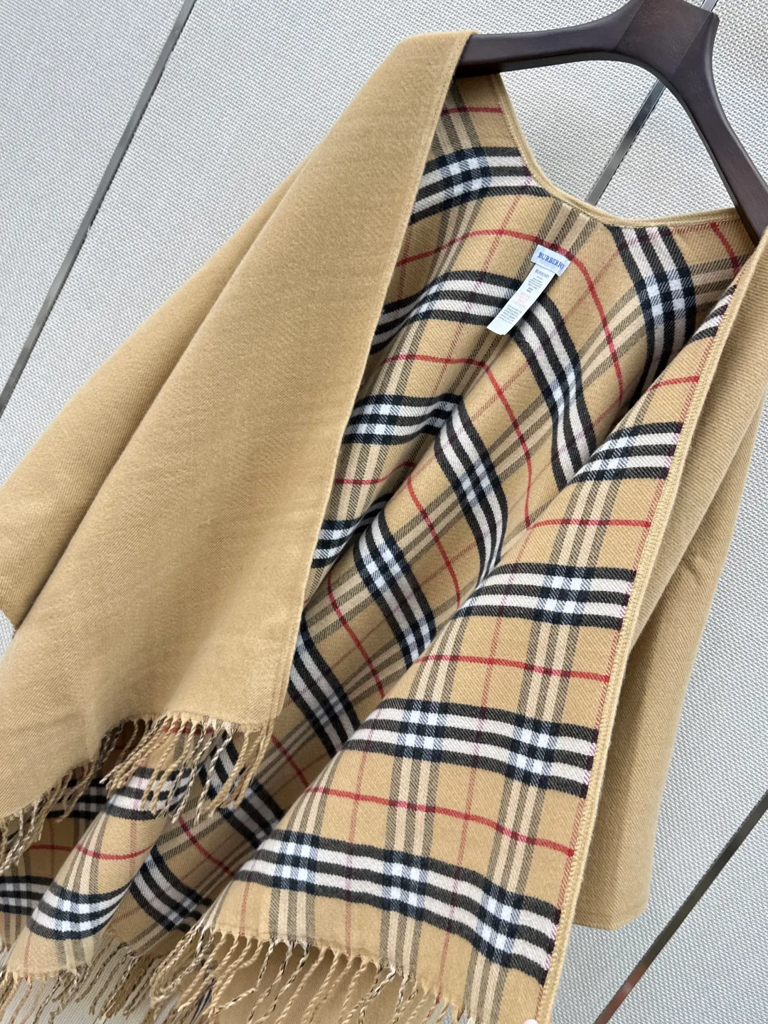 Scarves BURBERRY 18032577