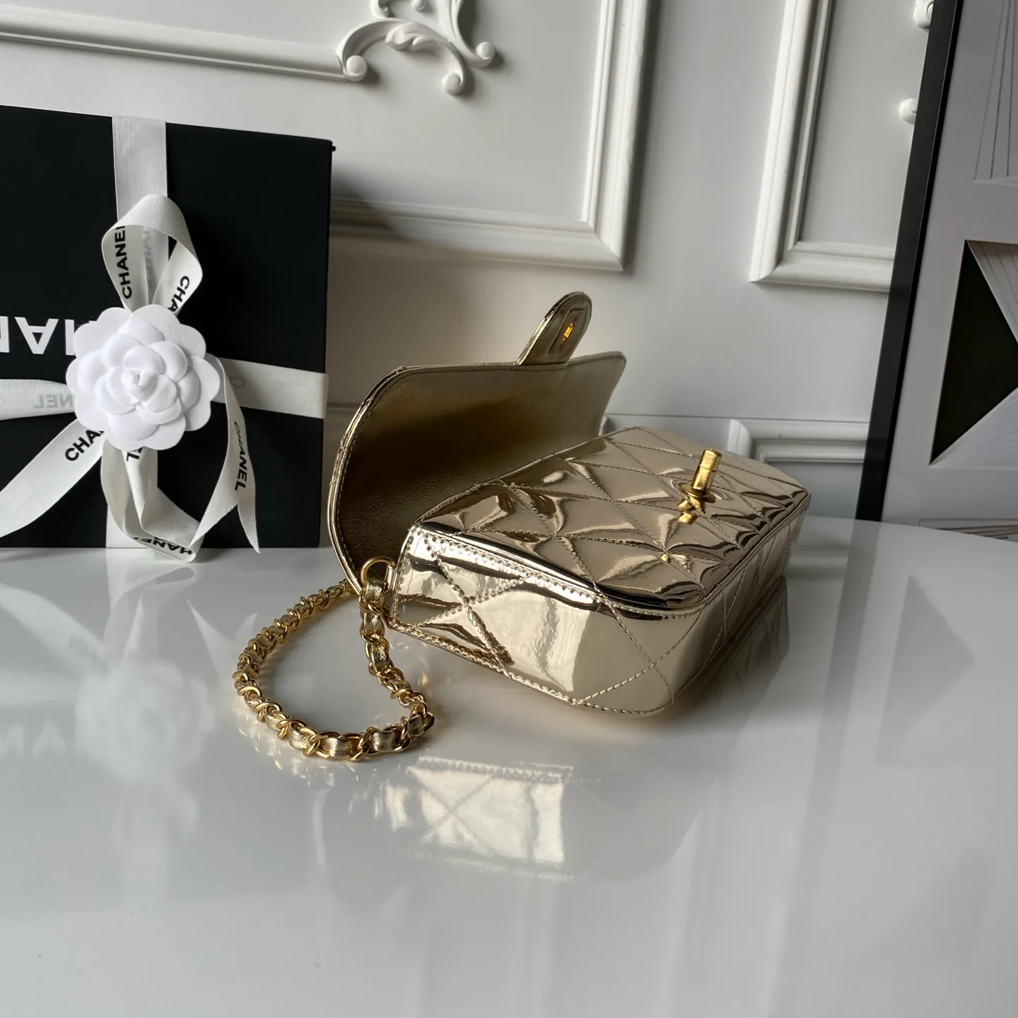 Women's Classic Handbags CHANEL 18207727