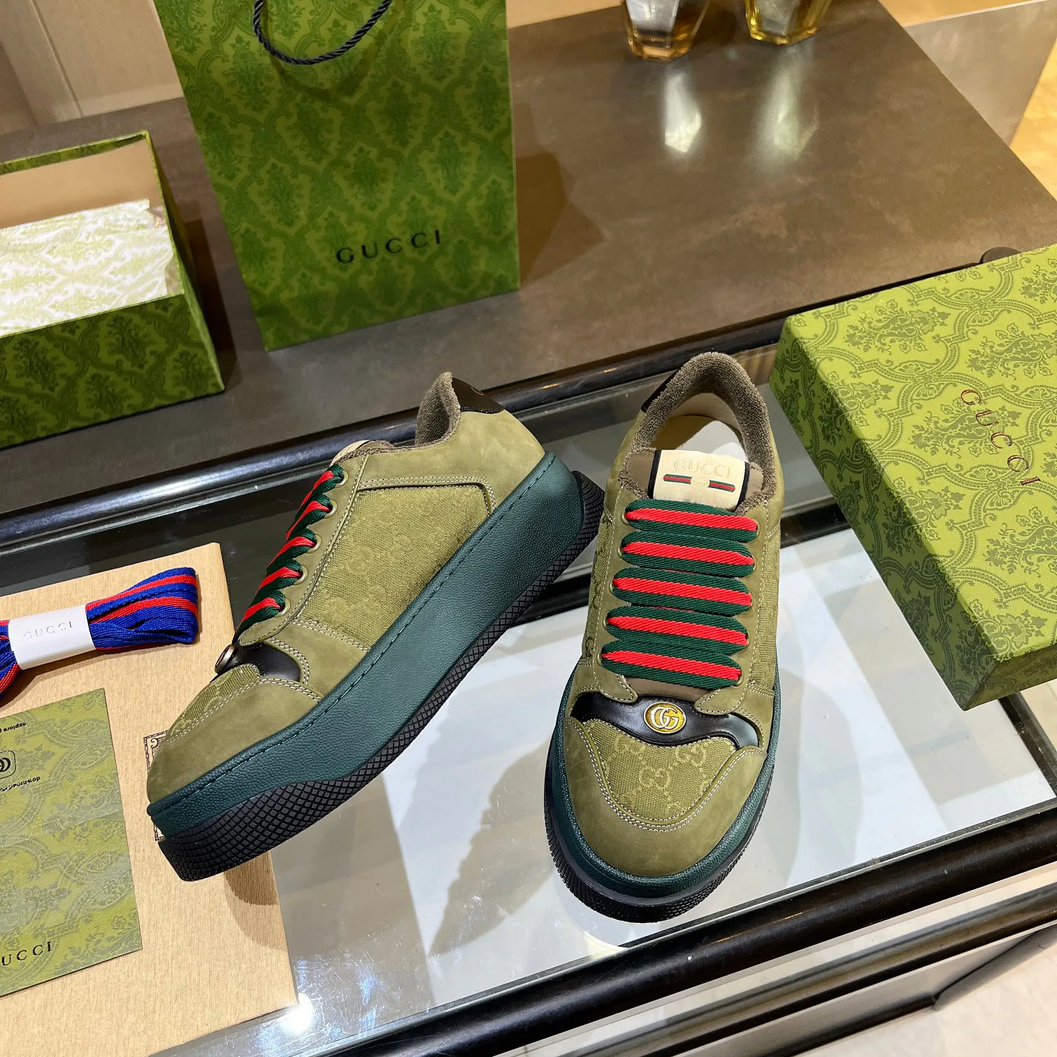 Women's Sneakers GUCCI 17955439