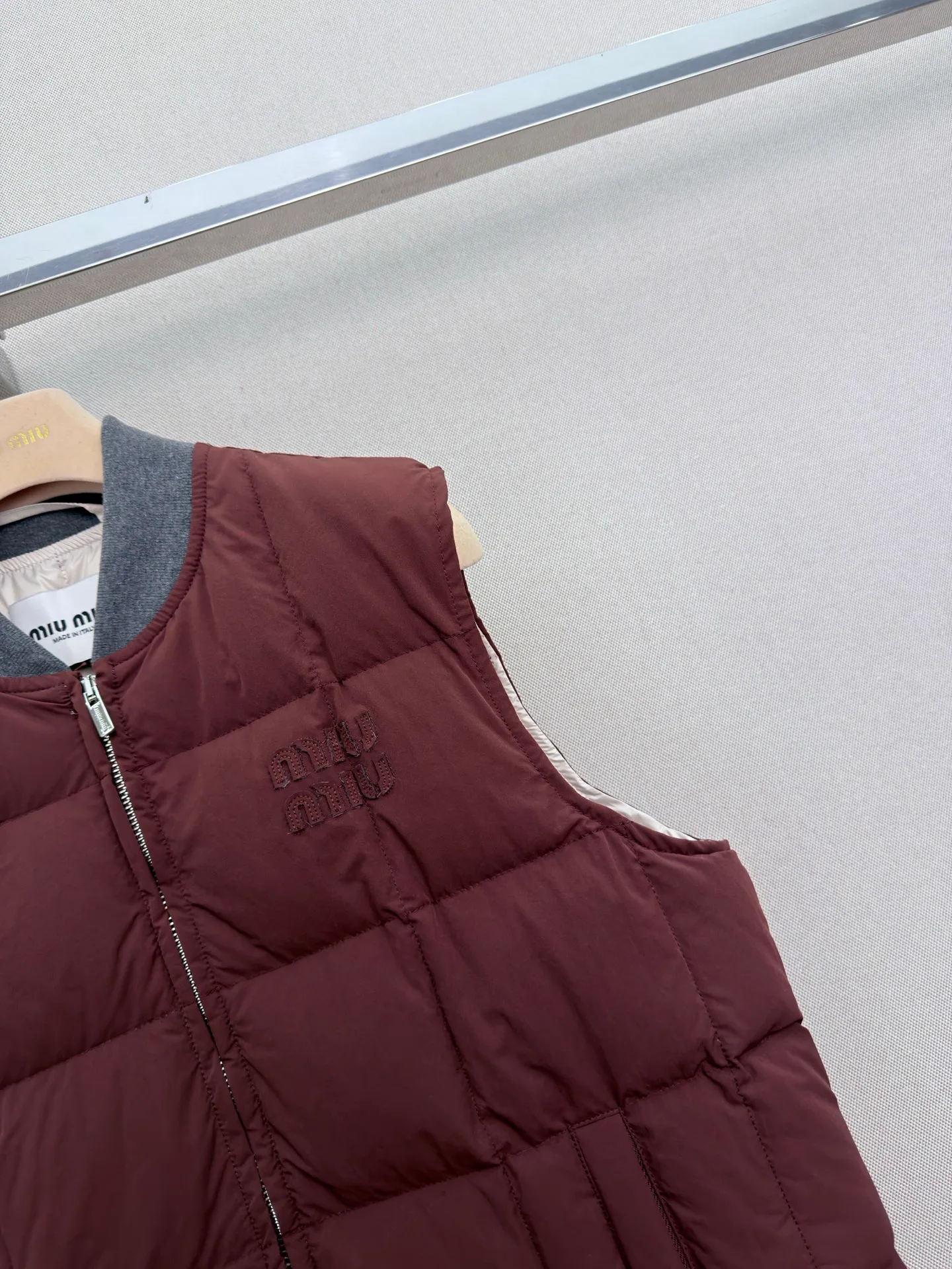 Women's Vests MIU MIU 18451021