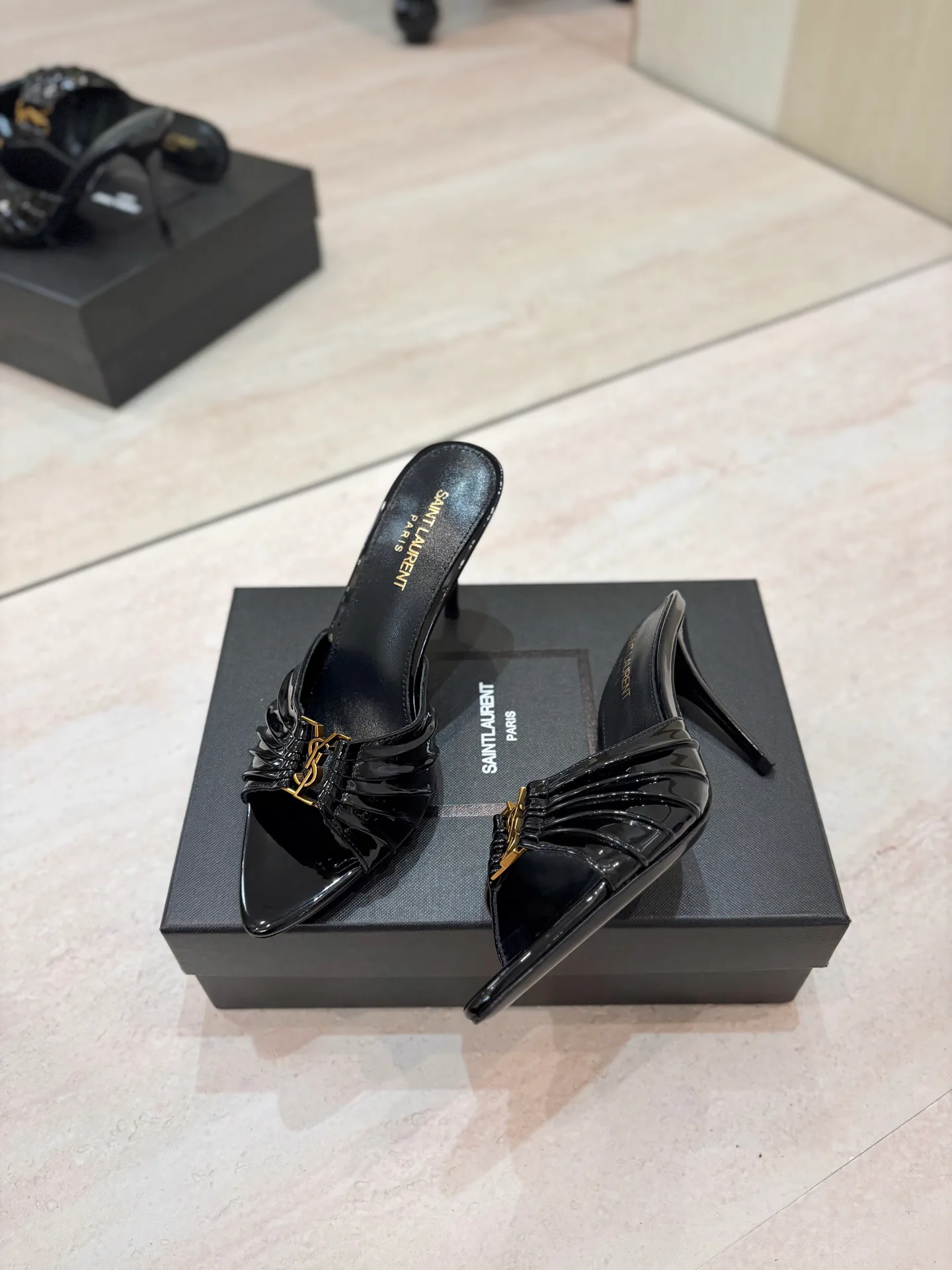 Women's Mules And Clogs SAINT LAURENT 17476095