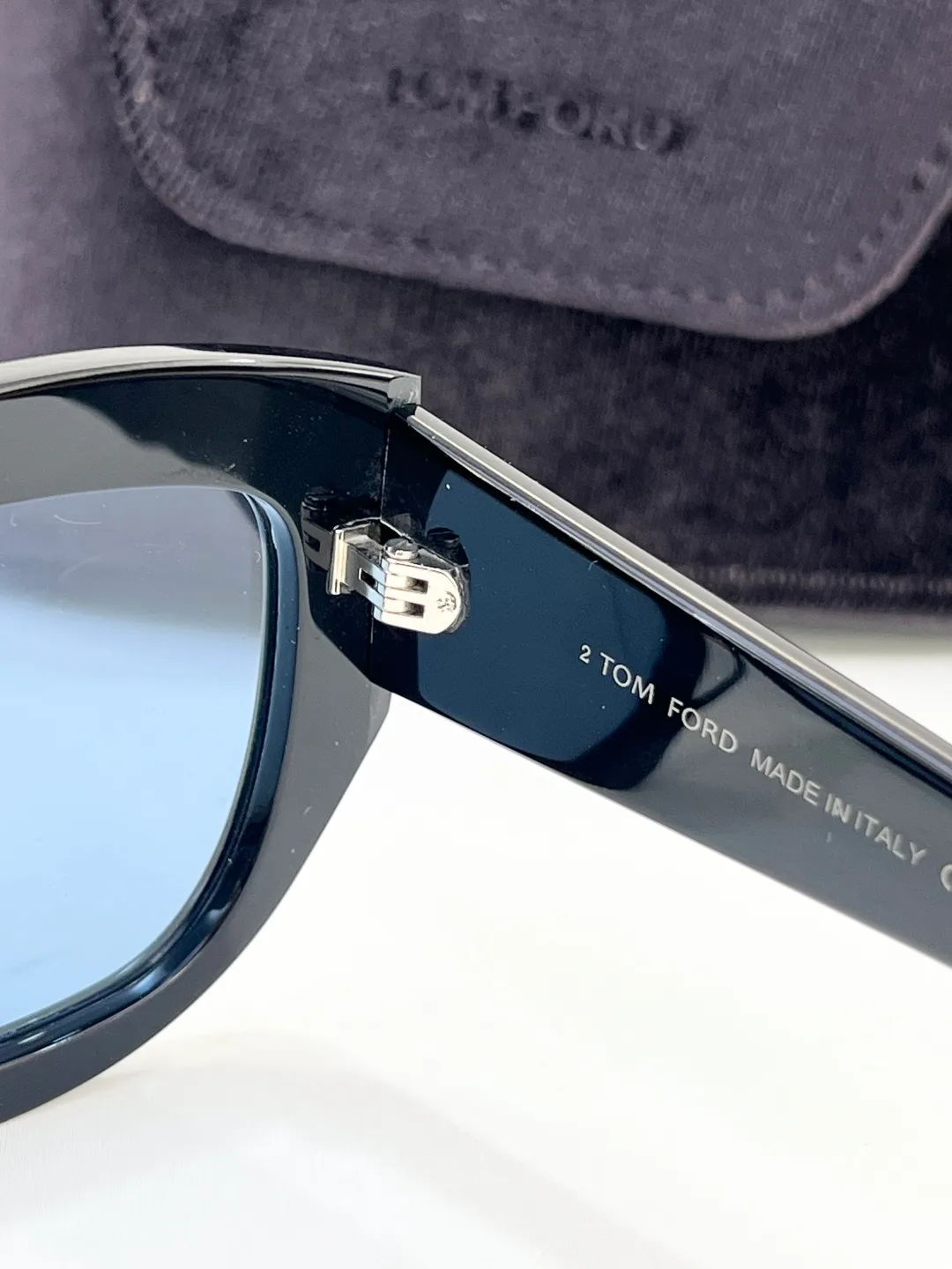 Glasses TOM FORD 17366368
