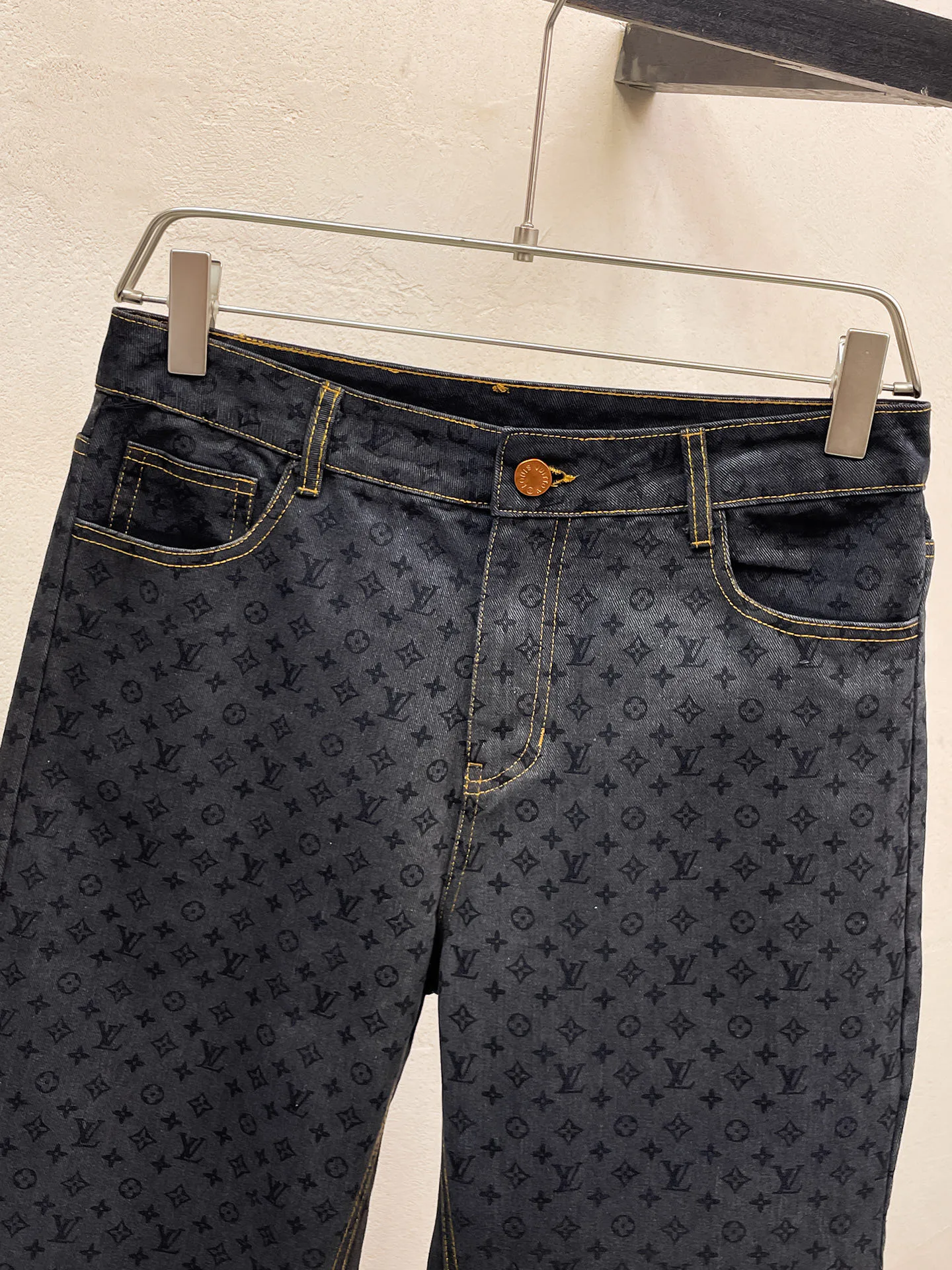 Men's Jeans LOUIS VUITTON 18345653