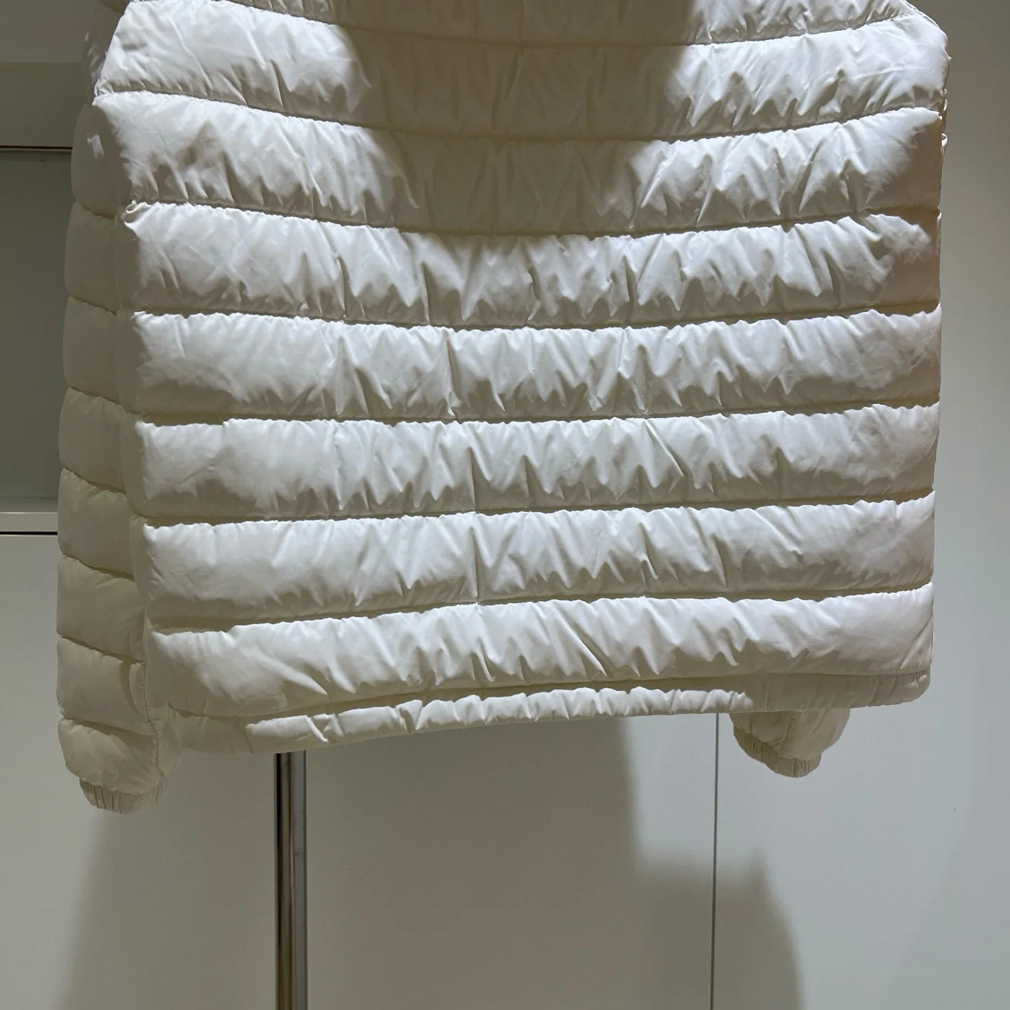 Women's Jackets And Down Jackets MONCLER 18180100