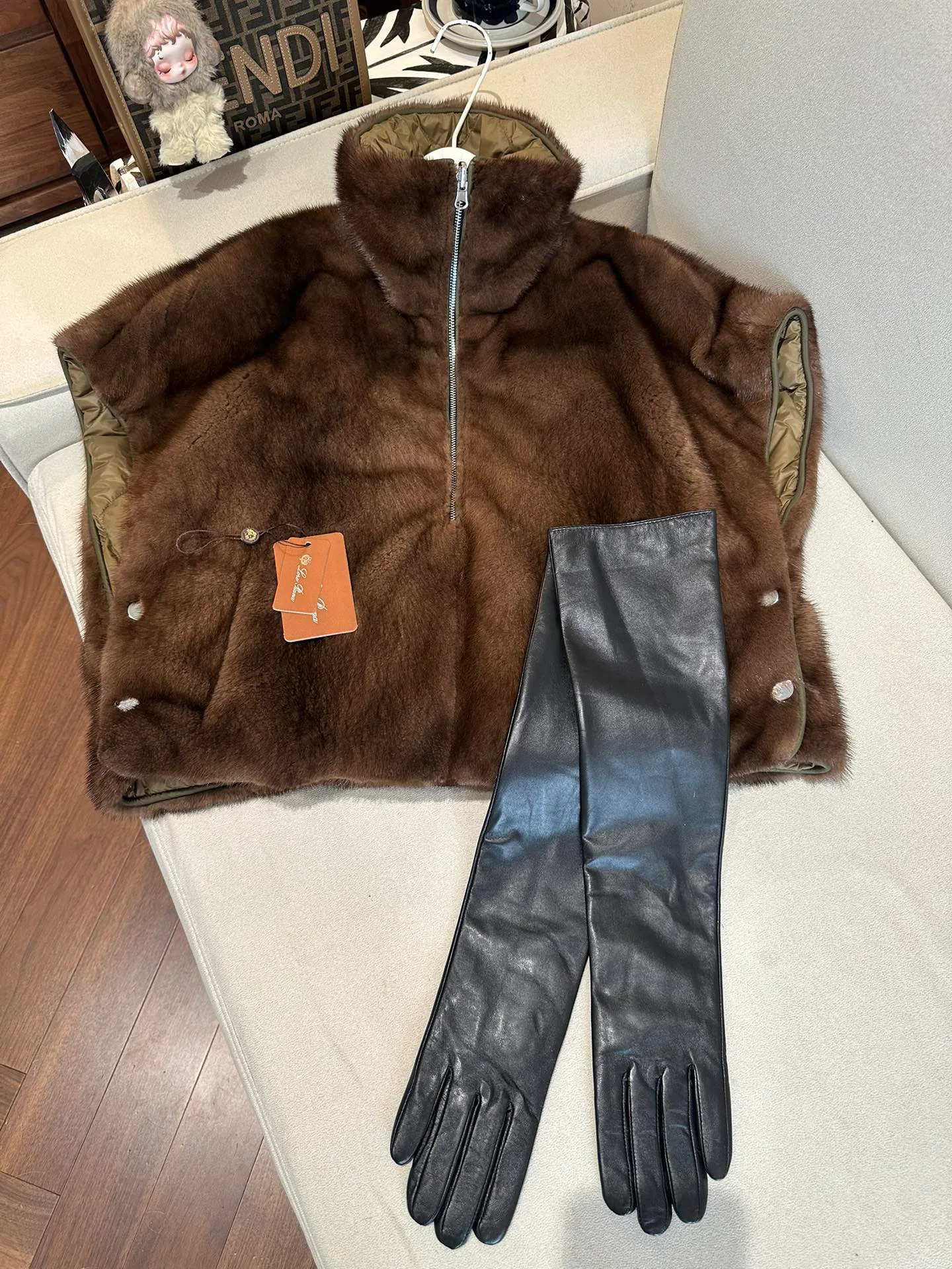 Women's Fur Coats LORO PIANA 18536036