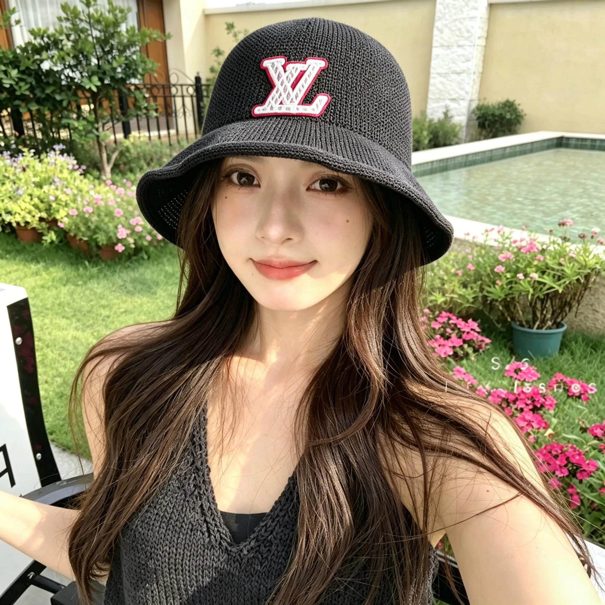 Hats LOUIS VUITTON 17498310