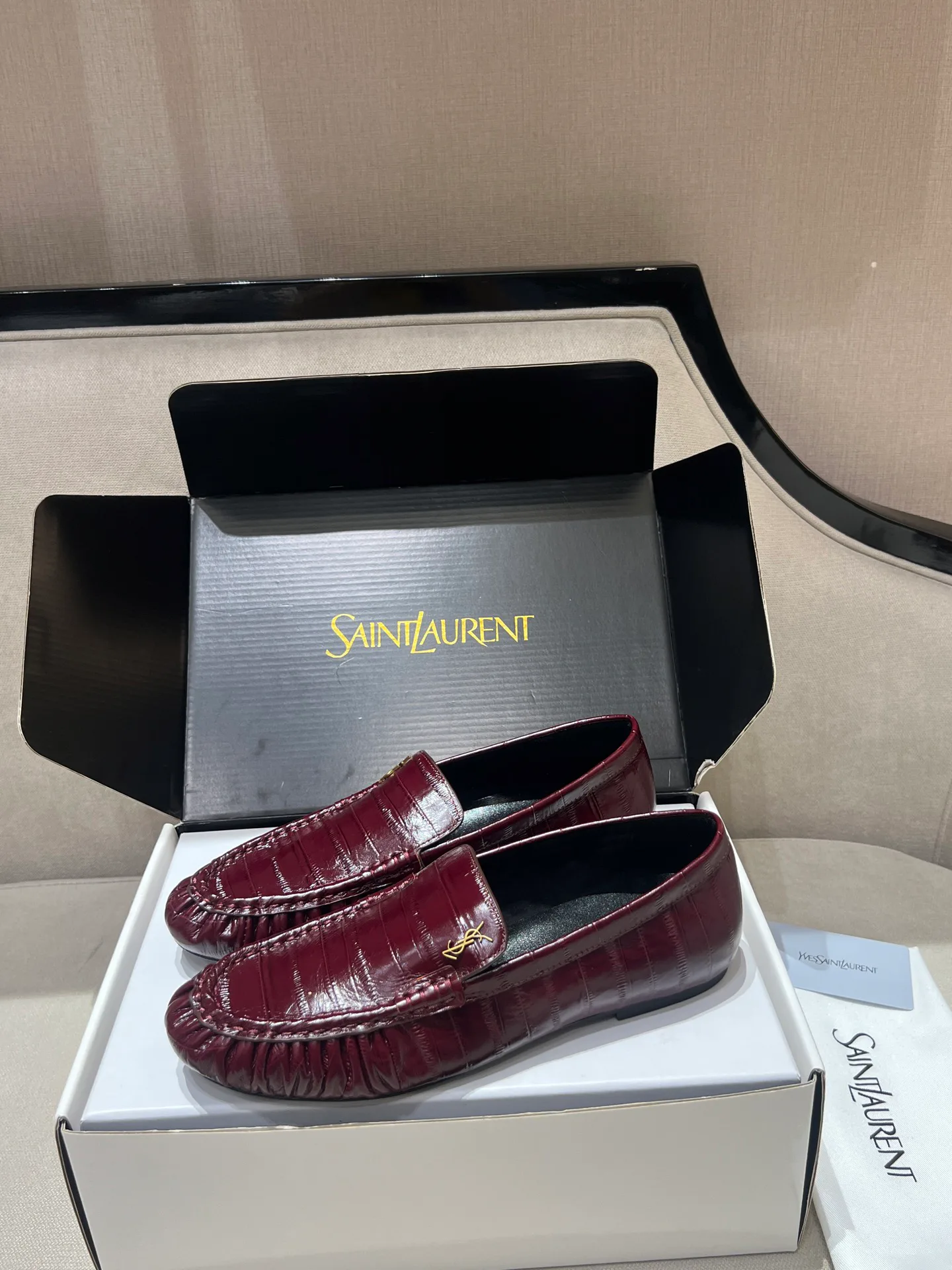 Women's Loafers And Moccasins SAINT LAURENT 17897596
