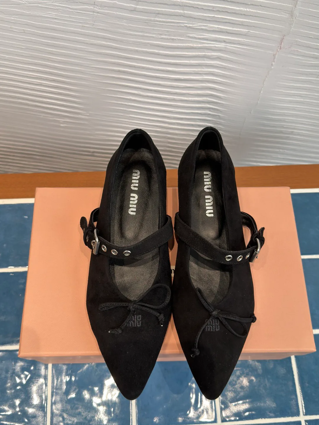 Women's Ballet Flats MIU MIU 18125391