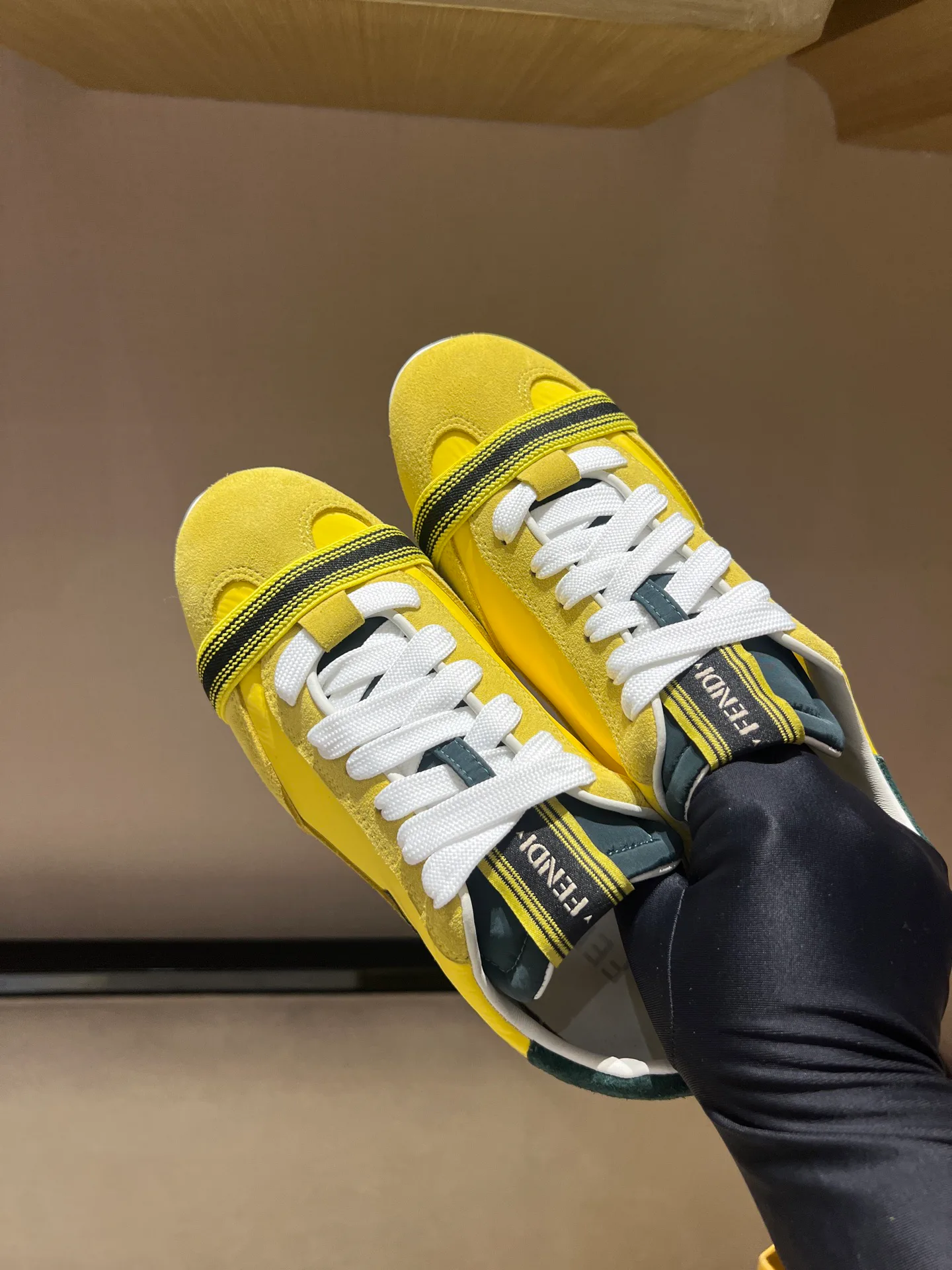 Women's Sneakers FENDI 18278640