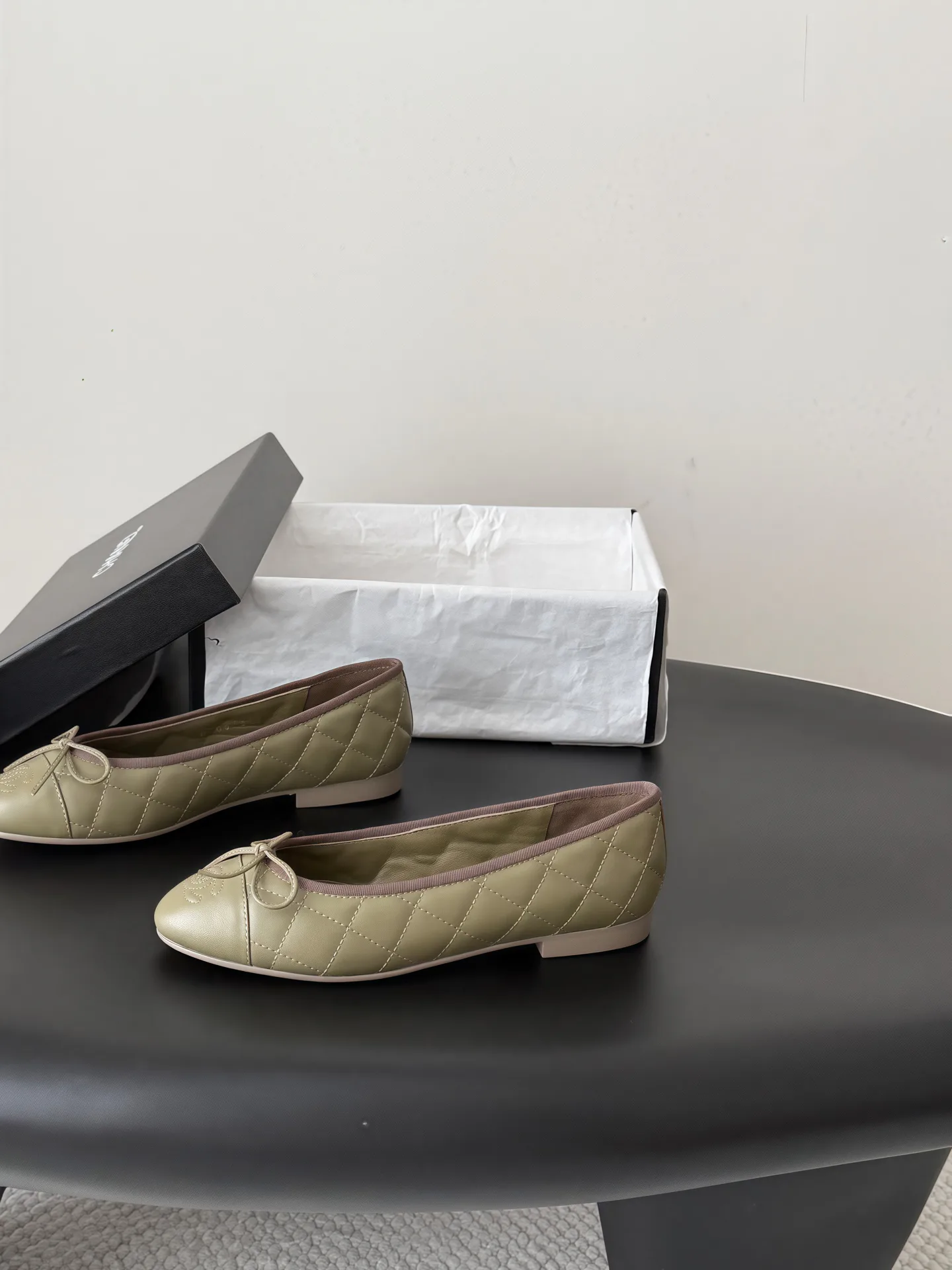 Women's Ballet Flats CHANEL 18053793