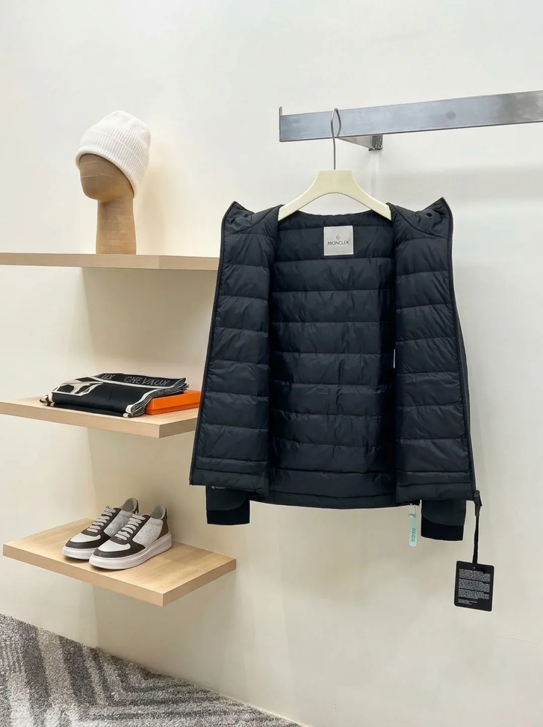 Куртки И Пуховики Мужские Moncler 18596633