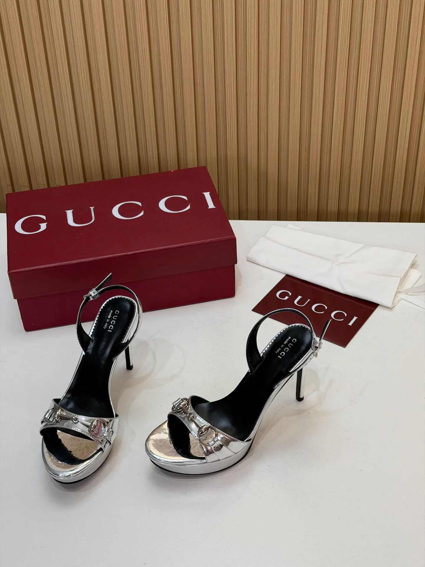 Women's Open-Toe Sandals GUCCI 18396258