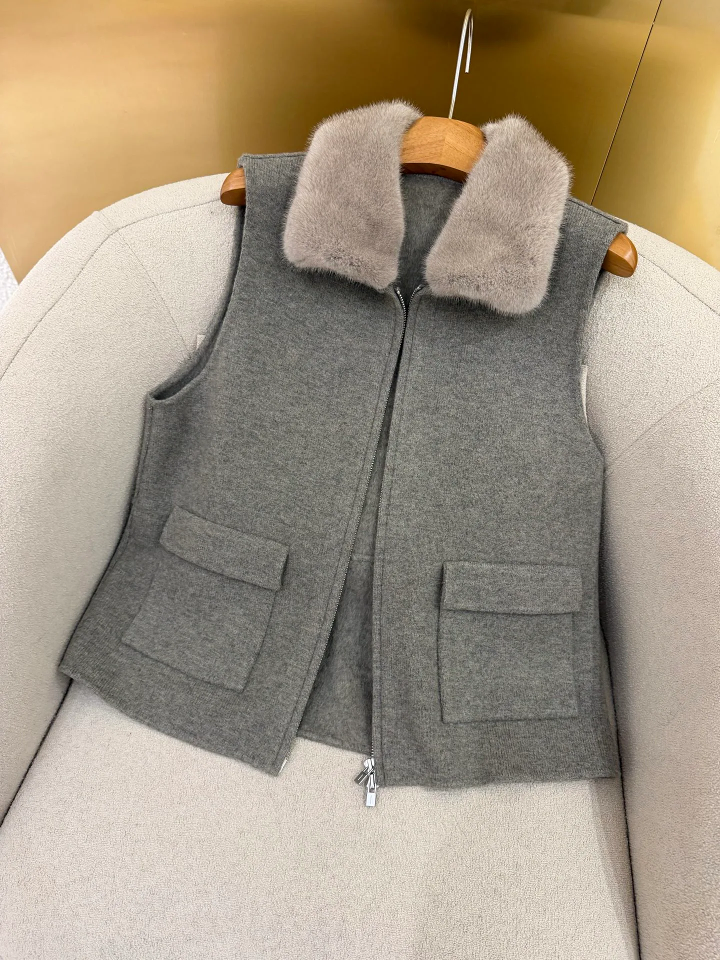 Women's Vests LORO PIANA 18513129