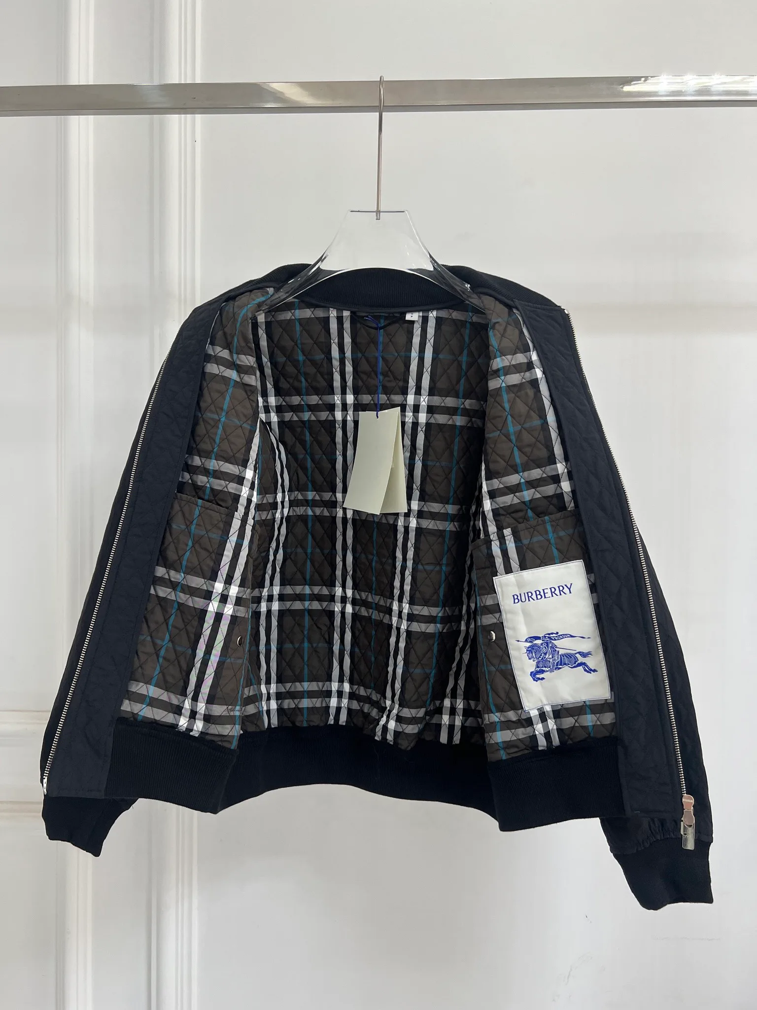 Women's Jackets And Down Jackets BURBERRY 18415757