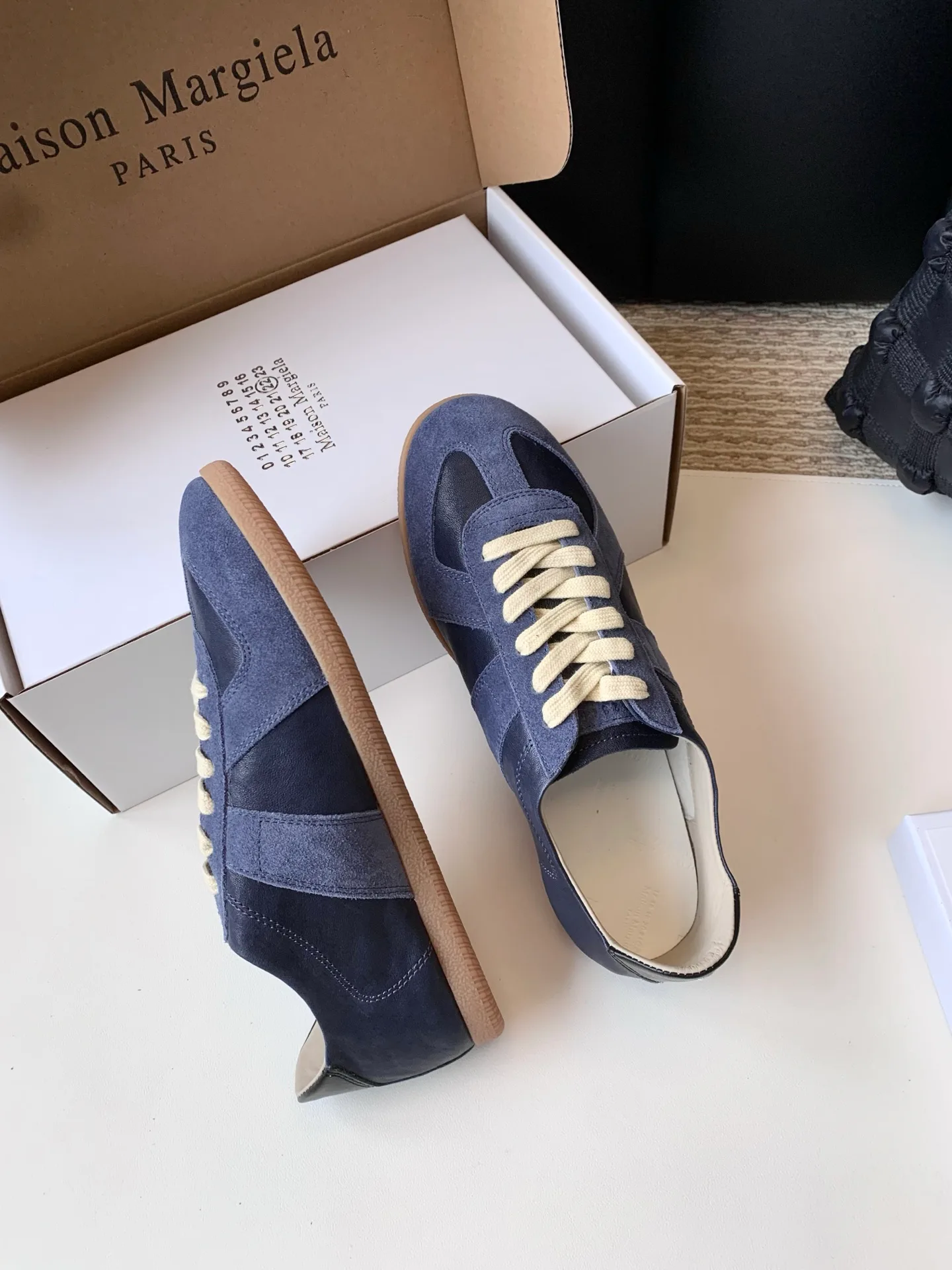Women's Sneakers MAISON MARGIELA 17628617