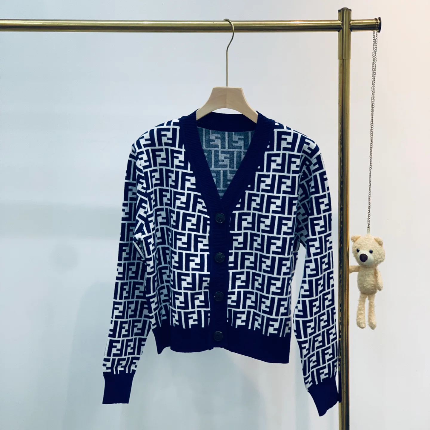 Women's Jumpers And Sweaters FENDI 18263511