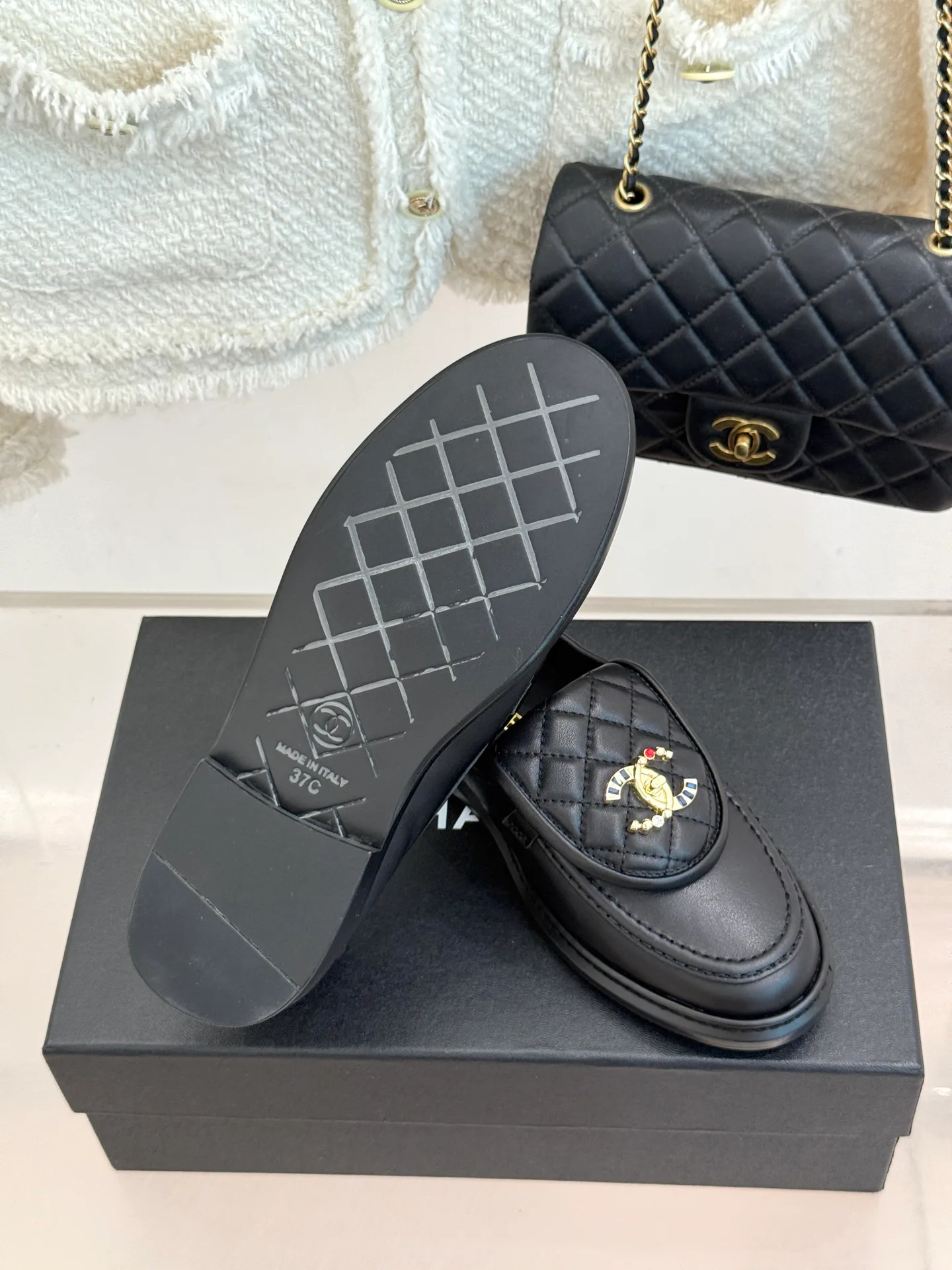 Women's Loafers And Moccasins CHANEL 17336057