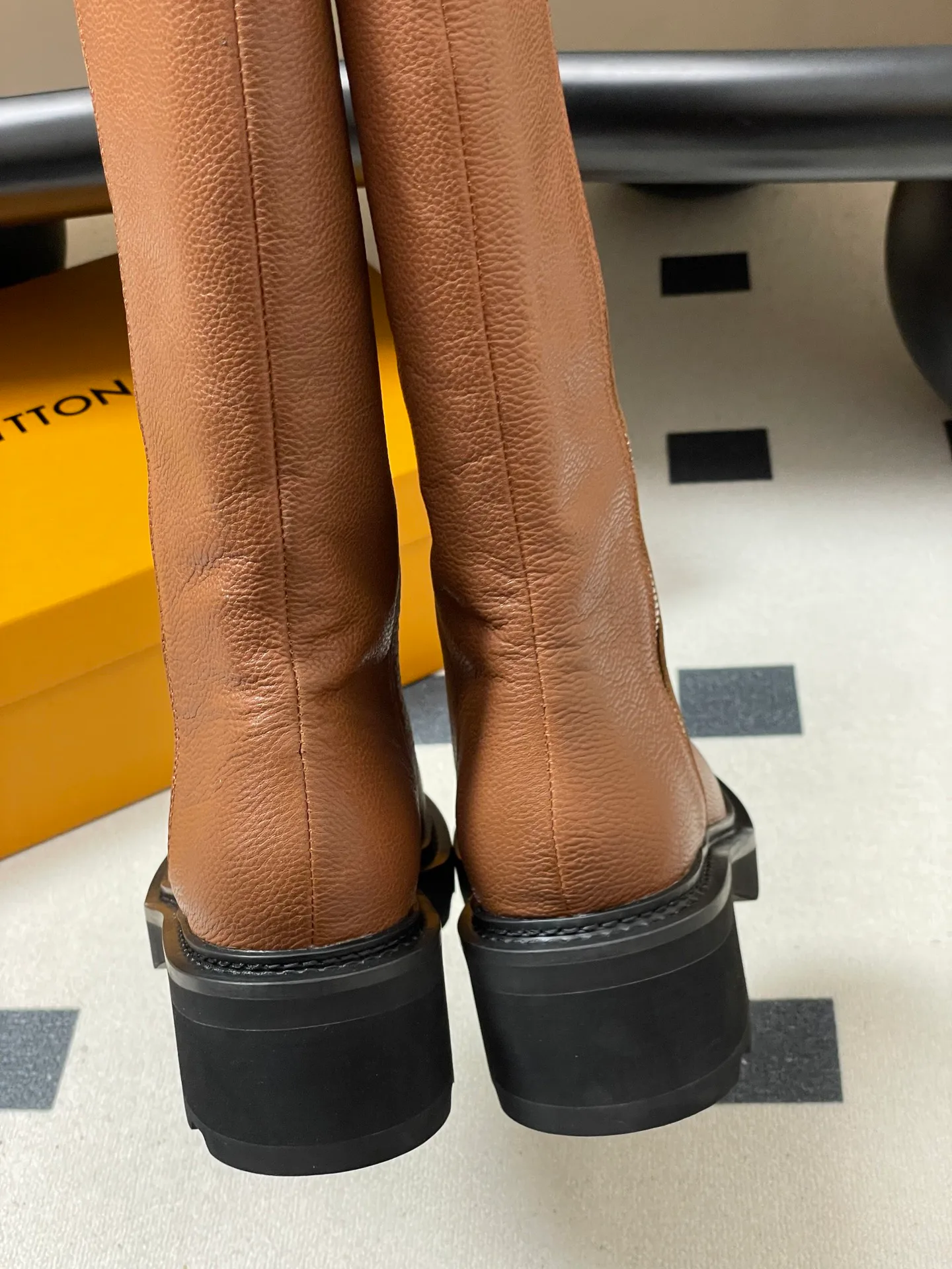 Women's Boots LOUIS VUITTON 18388127