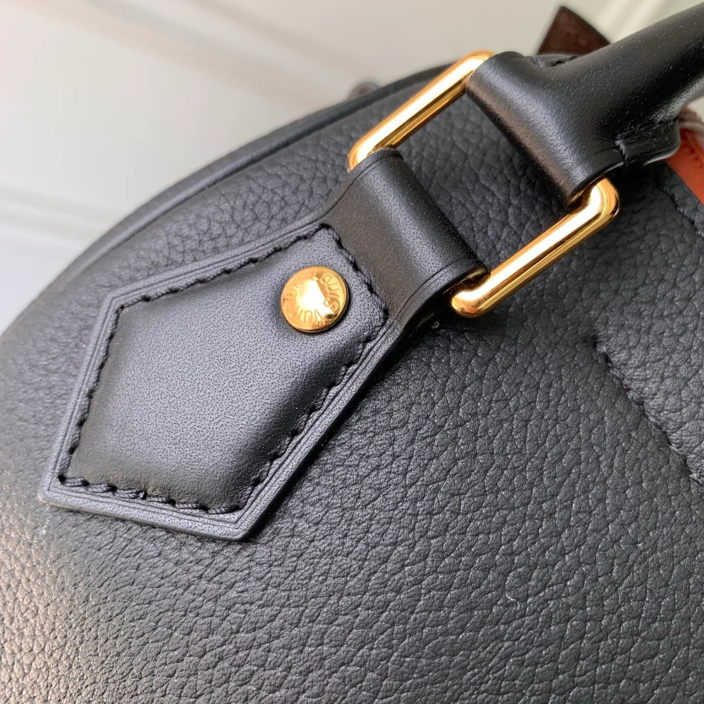Women's Classic Handbags LOUIS VUITTON 18147523