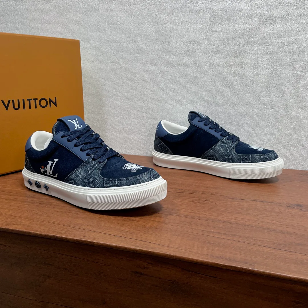 Кроссовки Мужские Louis Vuitton 18675085
