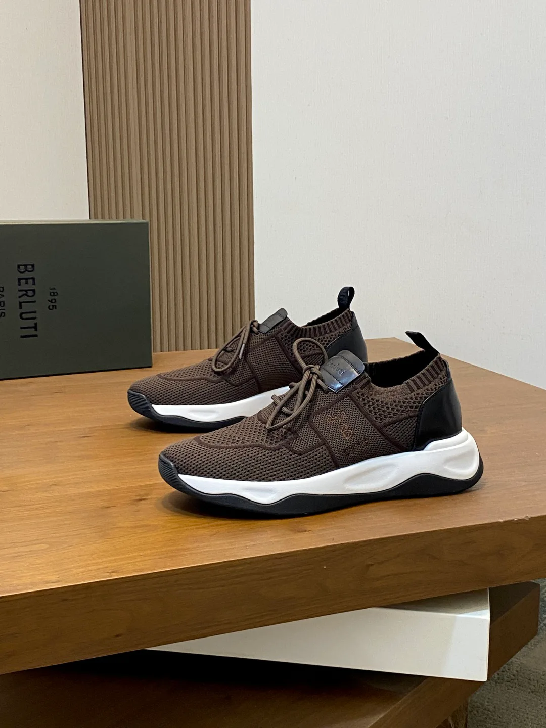 Кроссовки Мужские Berluti 18586358