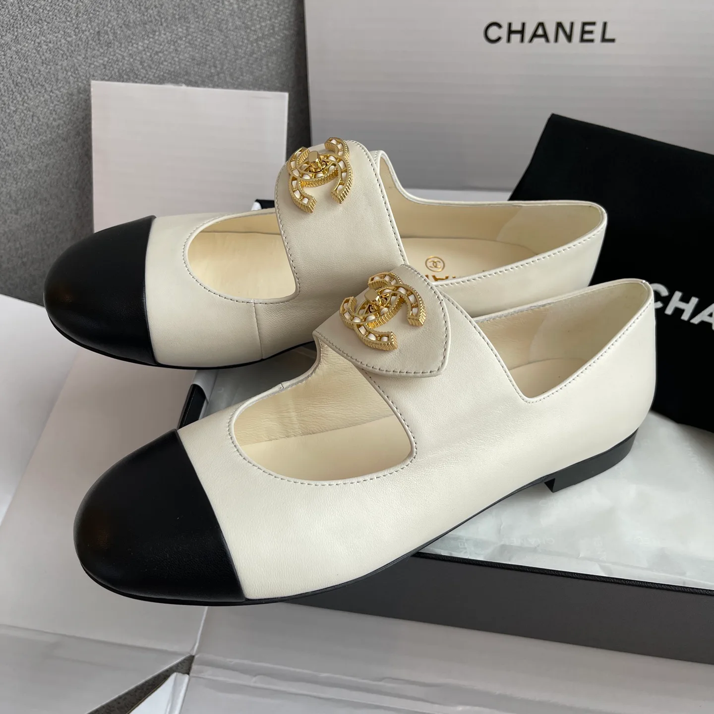 Women's Heels CHANEL 18066400